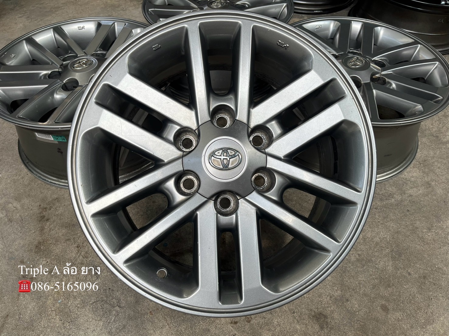 ✨ล้อแม็ก 6รู139✨Toyota Fortuner BMC รุ่น 50 ปี ขอบ 17 สีเทา