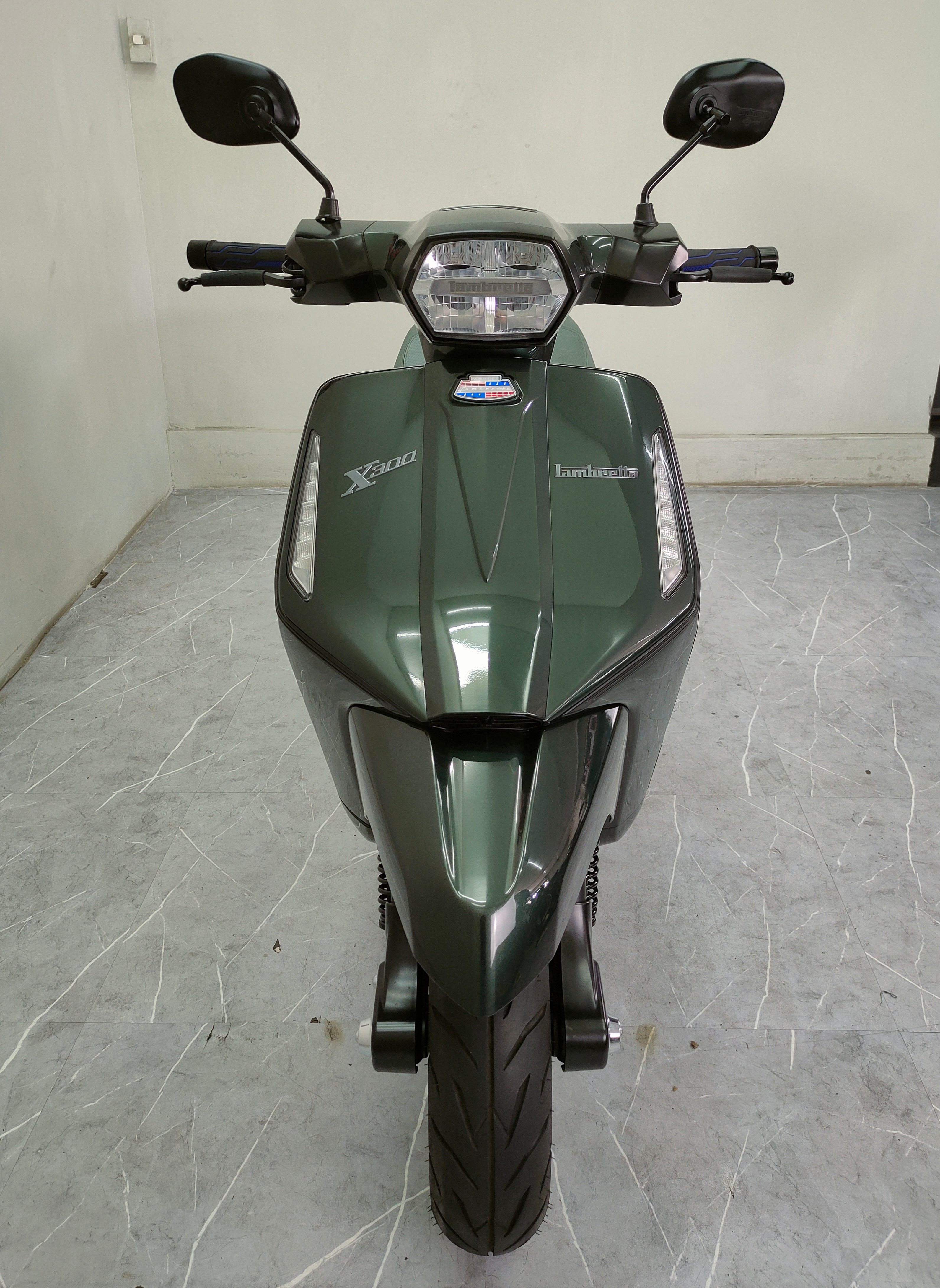 😎 เรียบหรูดูดี . สัญชาติอิตาลี💥 LAMBRETTA X300 ABS จดปี 2023 สภาพใหม่มาก "เบากว่า Forza/Xmax 20กว่าโล‼️"