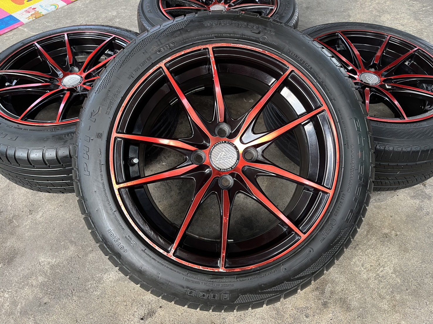 ✨ล้อแม็กแต่ง✨4รู100✨AKINA (งาน SSW) ขอบ 15 สีดำแดง พร้อมยาง 195-55-15 ปี 20