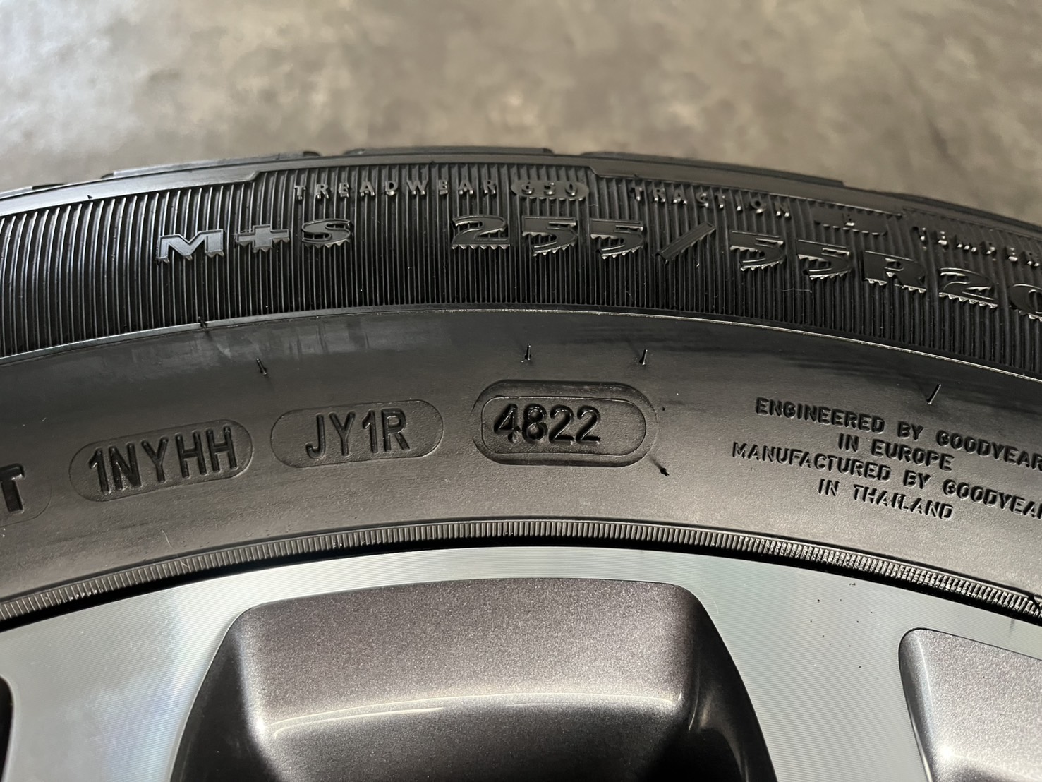 ✨ล้อแม็ก✨Ford Everest Next-Gen ขอบ 20 เทาหน้าเงา พร้อมยาง 255-55-20 GoodYear💥ปลายปี 22💥