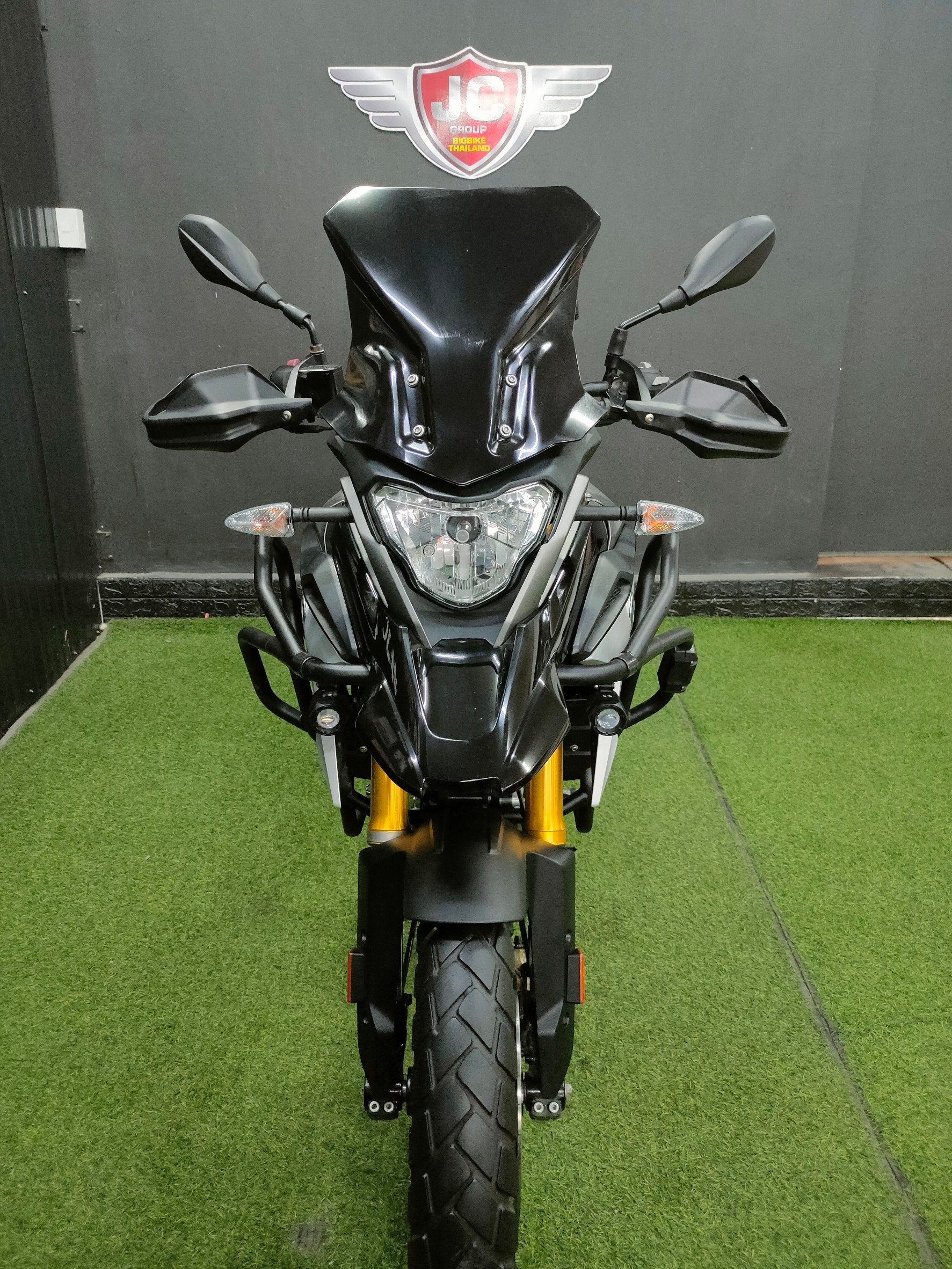 "คันไม่ใหญ่แน่นะวิ⁉️ เบาๆ สบายๆ ราคากันเอง 🤗 Gs310r รถปี18 สวยโดนใจของแต่งรอบคัน “โปรโคตรแรง"🔥🔥