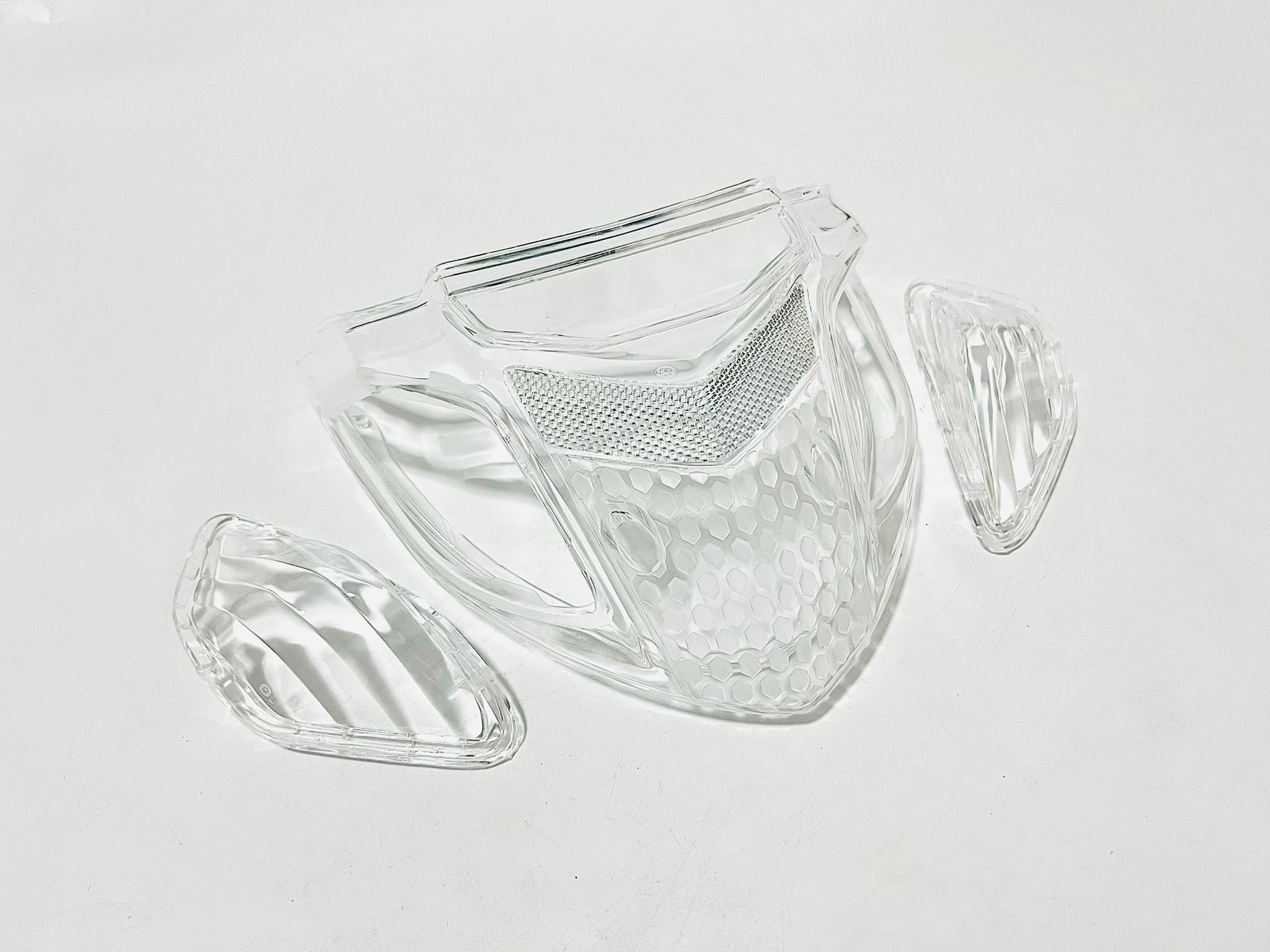 ฝาไฟท้ายมอเตอร์ไซด์เวฟ100 เก่า ปี2005(ฝาใส)