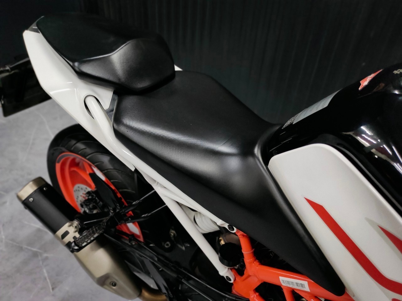 1 สูบลูกโต Naked Bike สายลุย 💥 KTM DUKE390 จดปี 2020 โมเดล 2017 "มือเดียว สวยใส น่าใช้"