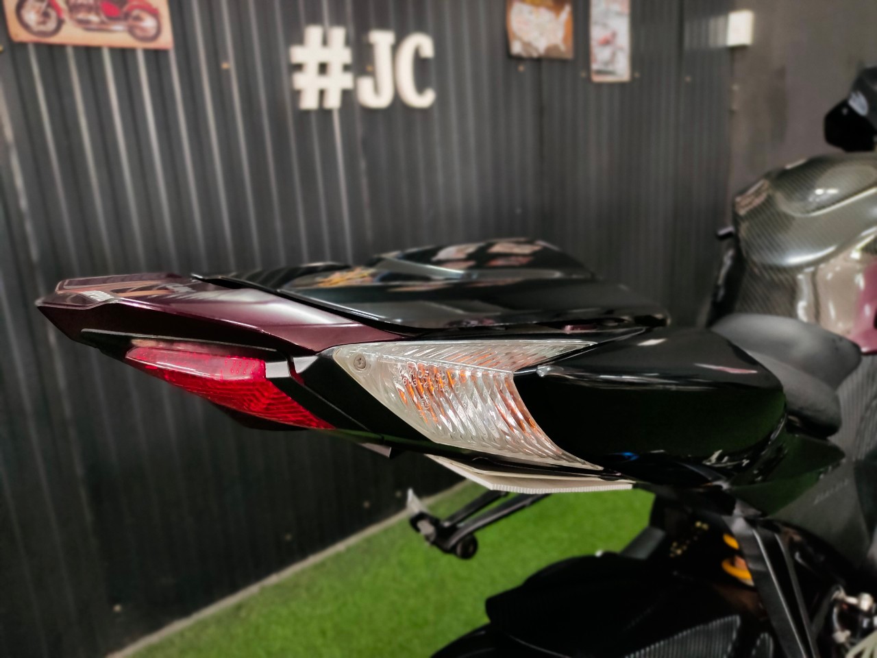 🐬 ได้เวลาโลมาโชว์ตัว #GSX-R1000 สเปค 🇺🇸 จดทะเบียน ธ.ค. ปี 2014 แต่งเต็มพร้อมบิน...ขี่อย่างมันส์‼️