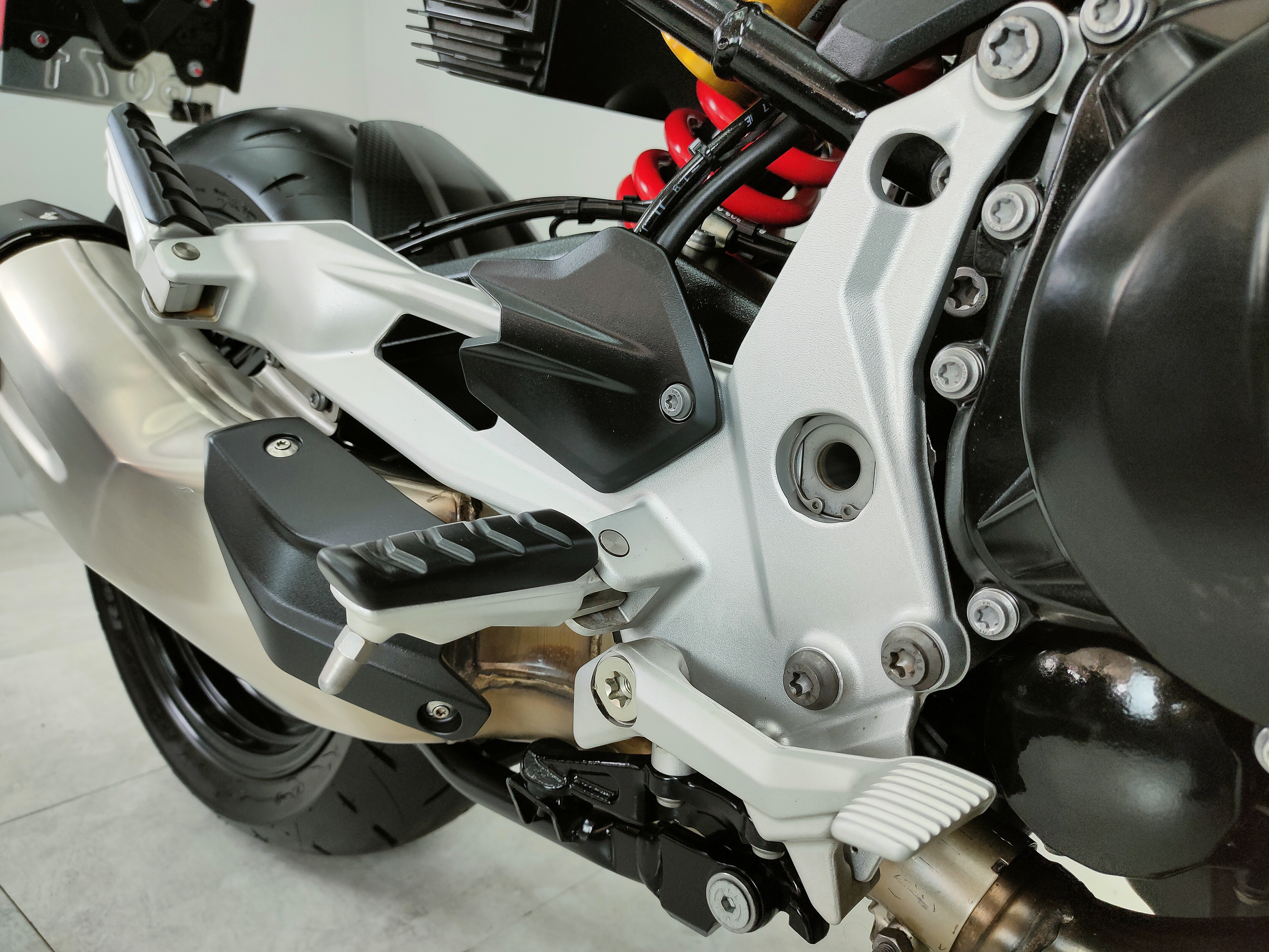 ❌️ ร้าน นี้ ไม่ กรอ ไมล์ ❌ Naked Roaster 💥 หล่อเท่ห์มีระดับ 😎 BMW F900R รถกลางปี 2022 โมเดล 20 "น้องป้ายแดงประหยัดไปครึ่ง⁉️"