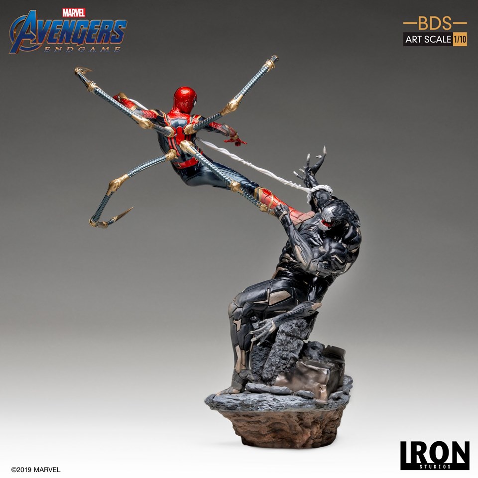 Iron Studios BDS Art Scale 1/10 Avengers: Endgame - Iron Spider vs Outrider