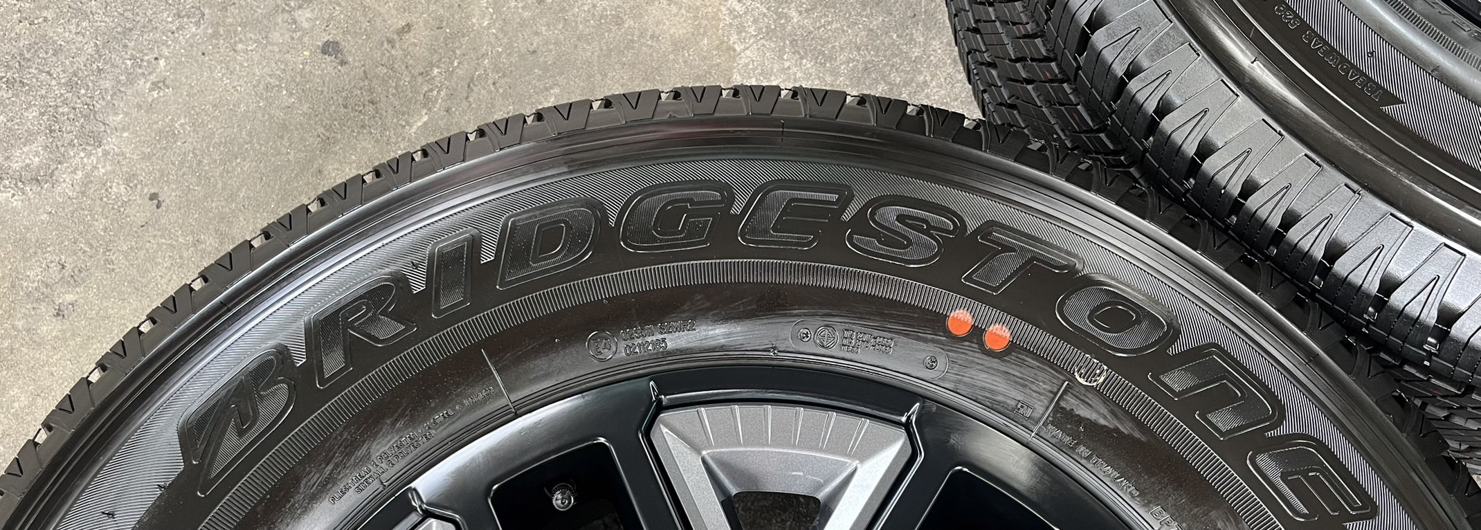 ✨ยางป้ายแดง✨255-70-17 Bridgestone♨️ปลายปี24♨️🚘เหมาะสำหรับ รถกระบะตัวสูง และ SUV ทุกรุ่น