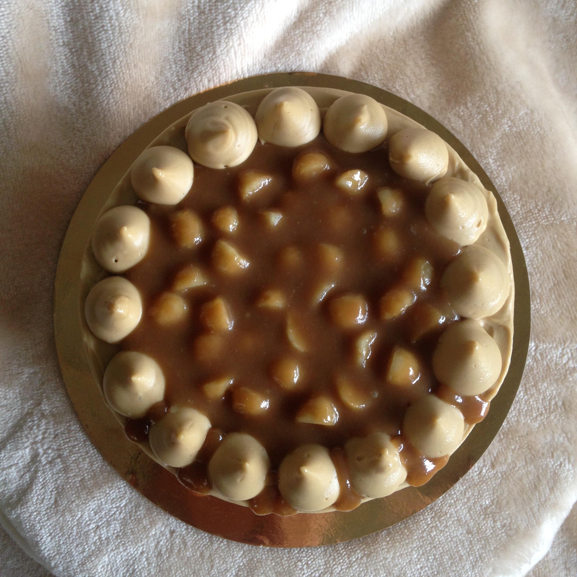 เค้กกาแฟคาราเมลมคคาเดเมีย (3 ปอนด์) / Coffee Caramel Maccadamia Cake (3 Pound / 8" x 8")