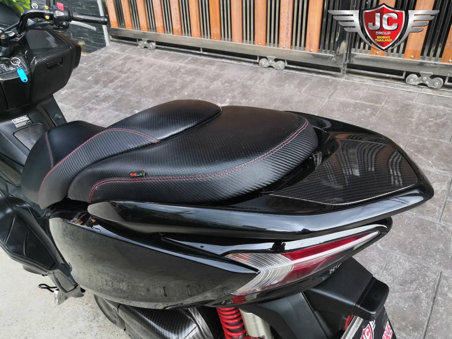 FORZA300 /2015 รถบ้านแท้สภาพพร้อมใช้เครื่องดี สีเดิม ศูนย์ตรง ประวัติดีไม่ล้มไม่ชน