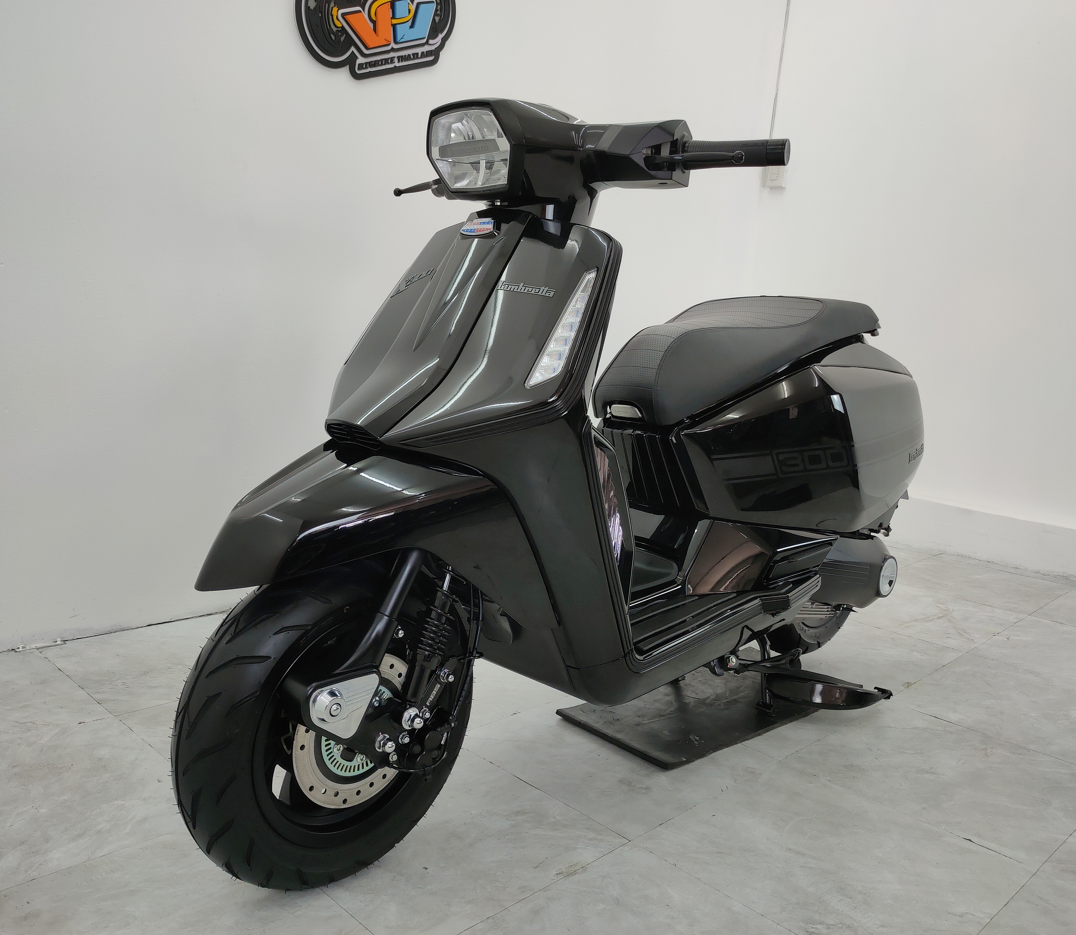 😎 ใหม่ไปมั้ยเนี่ย⁉️ รถ4เดือน ผลิต2024แท้ๆ LAMBRETTA X300 ABS สภาพป้ายแดง ที่สำคัญวิ่ง 200 โล 🤗