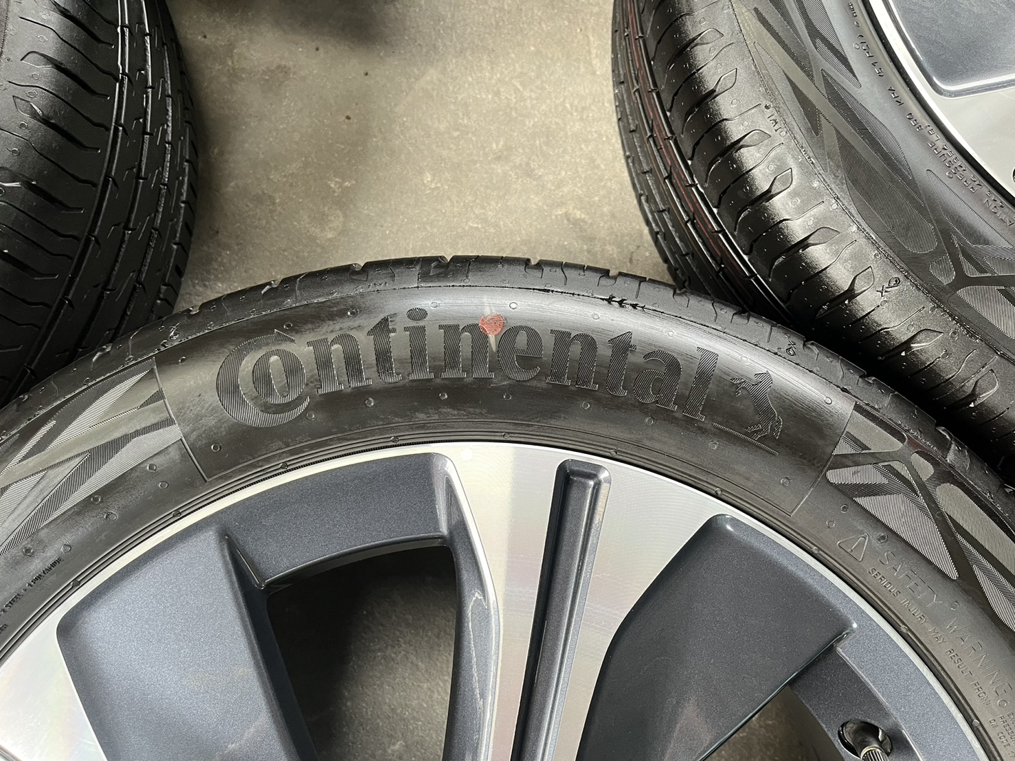 ✨ล้อแม็กพร้อมยางป้ายแดง✨Nissan KICKS รุ่นใหม่ล่าสุด ขอบ 17💖ใหม่กริ๊บ💖