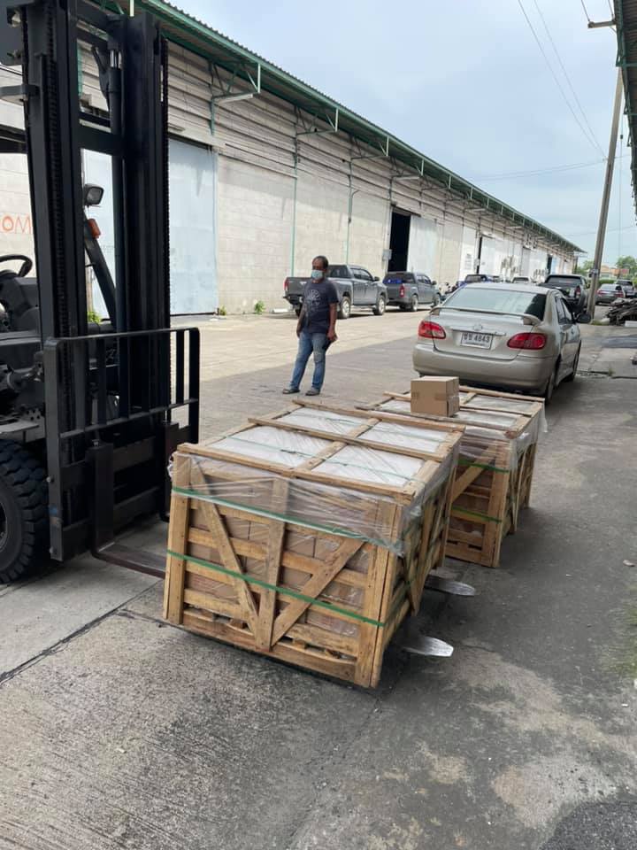 หินปูสระว่ายน้ำ Crystal Black หน้าพ่นทราย