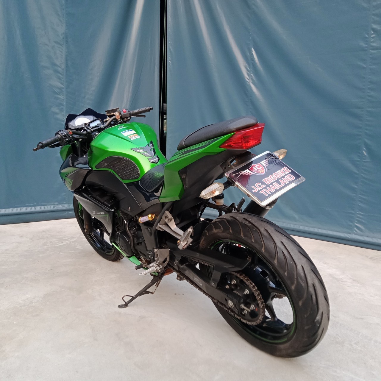"รถเกรดB_มีดีที่ราคา"‼️ KAWASAKI Z300abs ปี16 กับโปรโมชั่นสุดว้าว 😲 ออกรถ ⭕ บาท