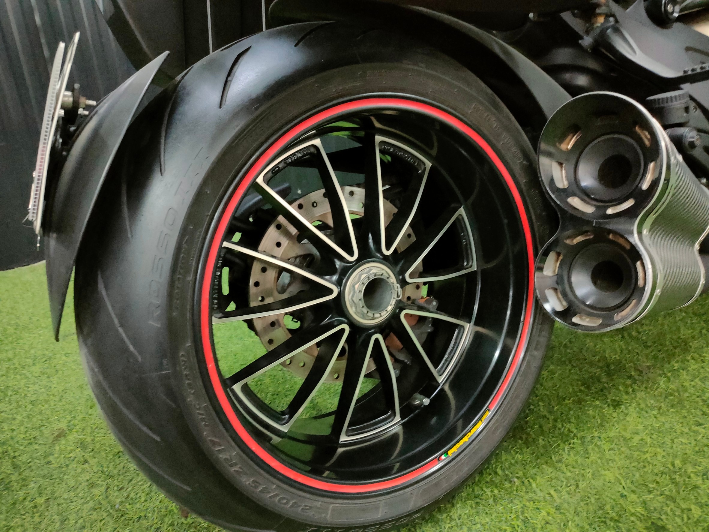 🤗 ที่สุดรถสาย Sport Cruiser....Ducati #Diavel1200 รถปี 2013 อดีตรถ"หลักล้าน"...ราคาอย่างโดนๆ