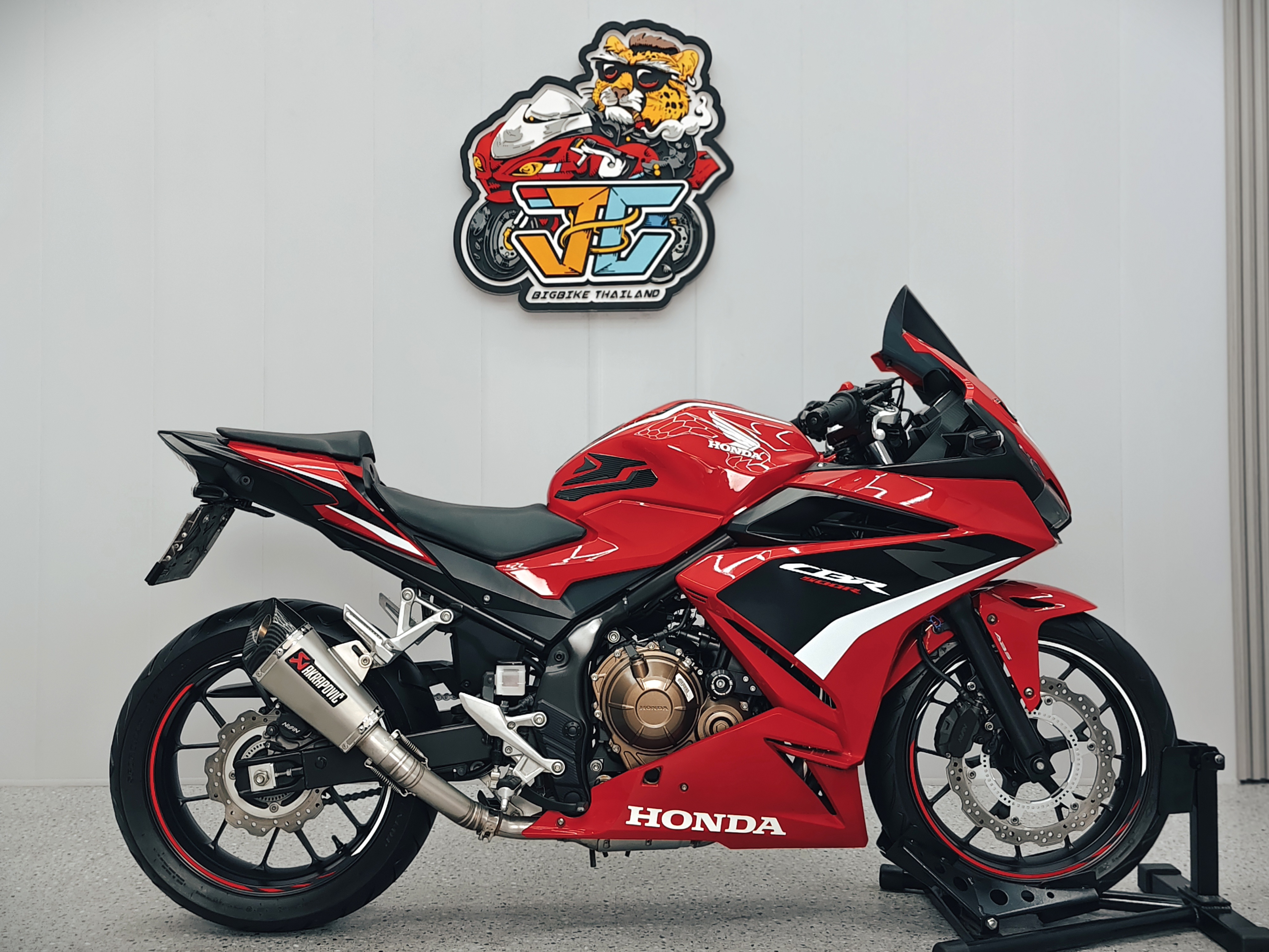 แต่งลายใหม่....ไมล์หลักพัน 🥰 HONDA CBR500R ABS ปี 2020 พร้อมโปรเด็ด ⭕️ บาทเช่นเคย‼️