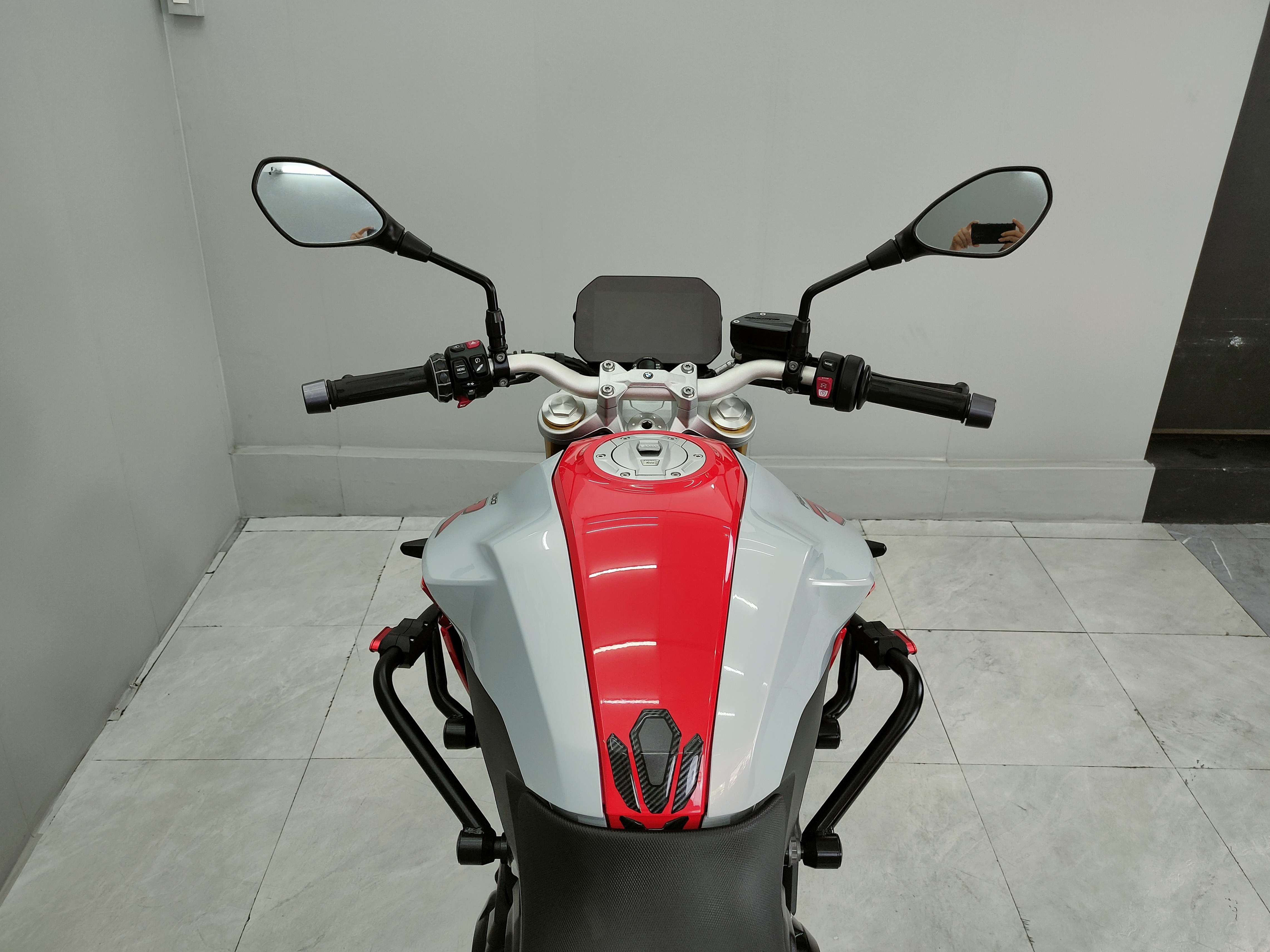 ❌️ ร้าน นี้ ไม่ กรอ ไมล์ ❌ Naked Roaster 💥 หล่อเท่ห์มีระดับ 😎 BMW F900R รถกลางปี 2022 โมเดล 20 "น้องป้ายแดงประหยัดไปครึ่ง⁉️"