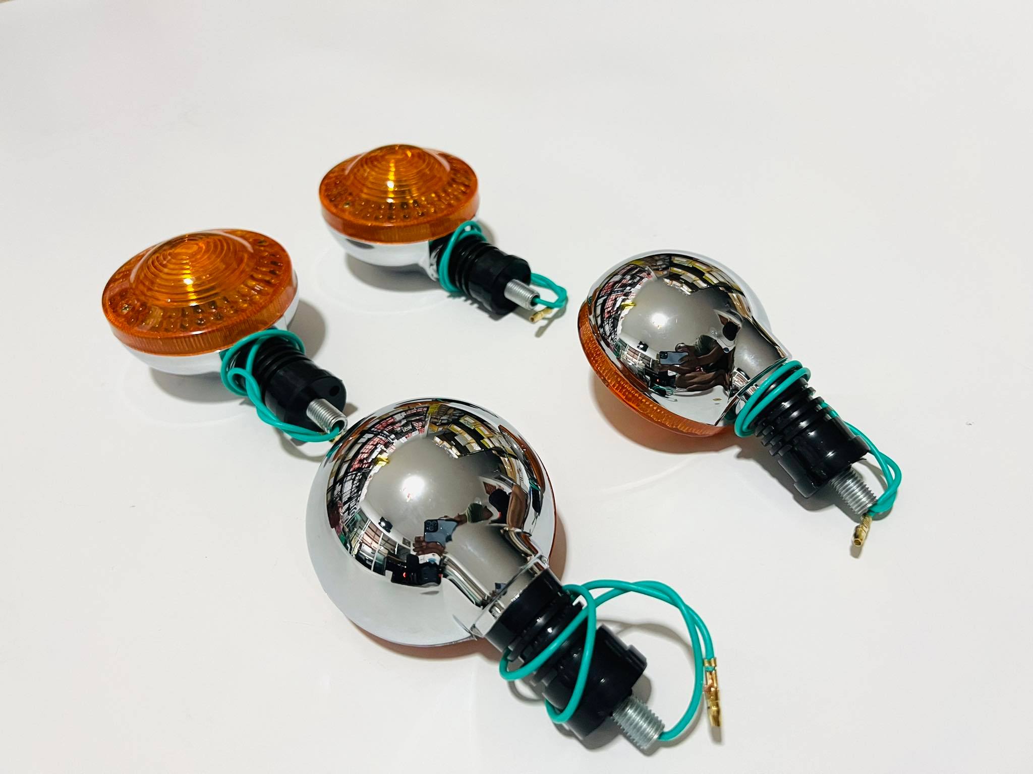 ไฟเลี้ยวหลังrx100 dt100 หลังชุบ 4 ดวง บ17-บ18