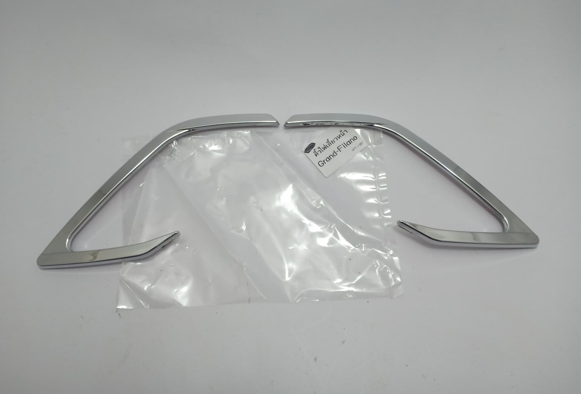 คิ้วไฟเลี้ยวหน้ามอเตอร์ไซด์แกรนฟีลาโน่