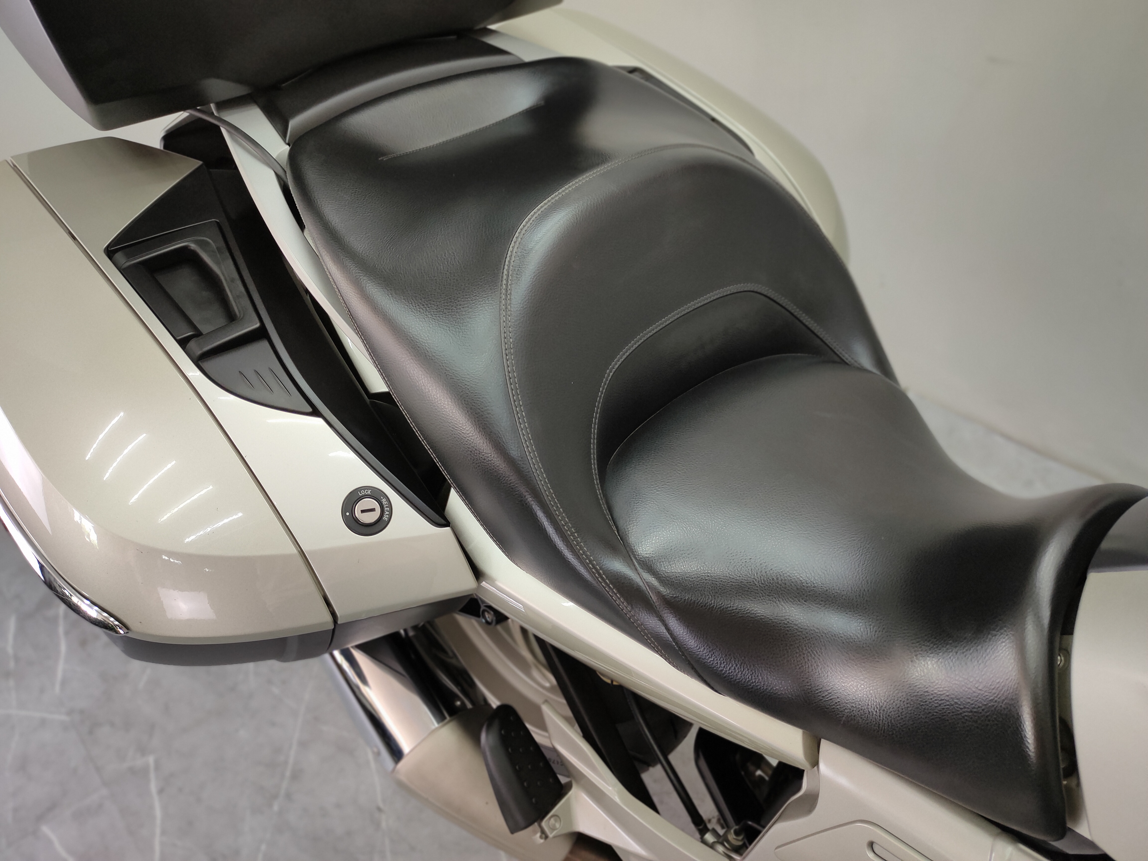 🏍️💨 ที่สุดของTouringทางดำ ✨ ฟังก์ชั่นโคตรล้ำ...ขี่โคตรสบาย✨ BMW K1600GTL ปี 2012 ออกห้าง1.69ล้าน 😱 สภาพ80แต่ราคาแค่35⁉️