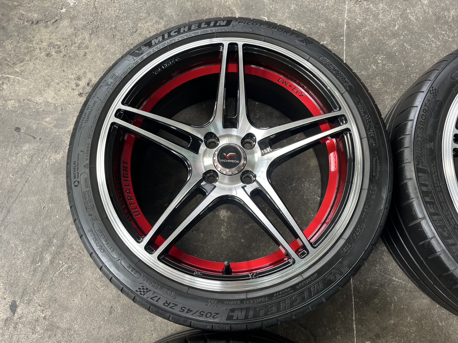 ✨แม็กแต่ง✨4รู100✨Yachiyoda ขอบ 17 แถมยาง 205-45-17 Michelin ปี 21