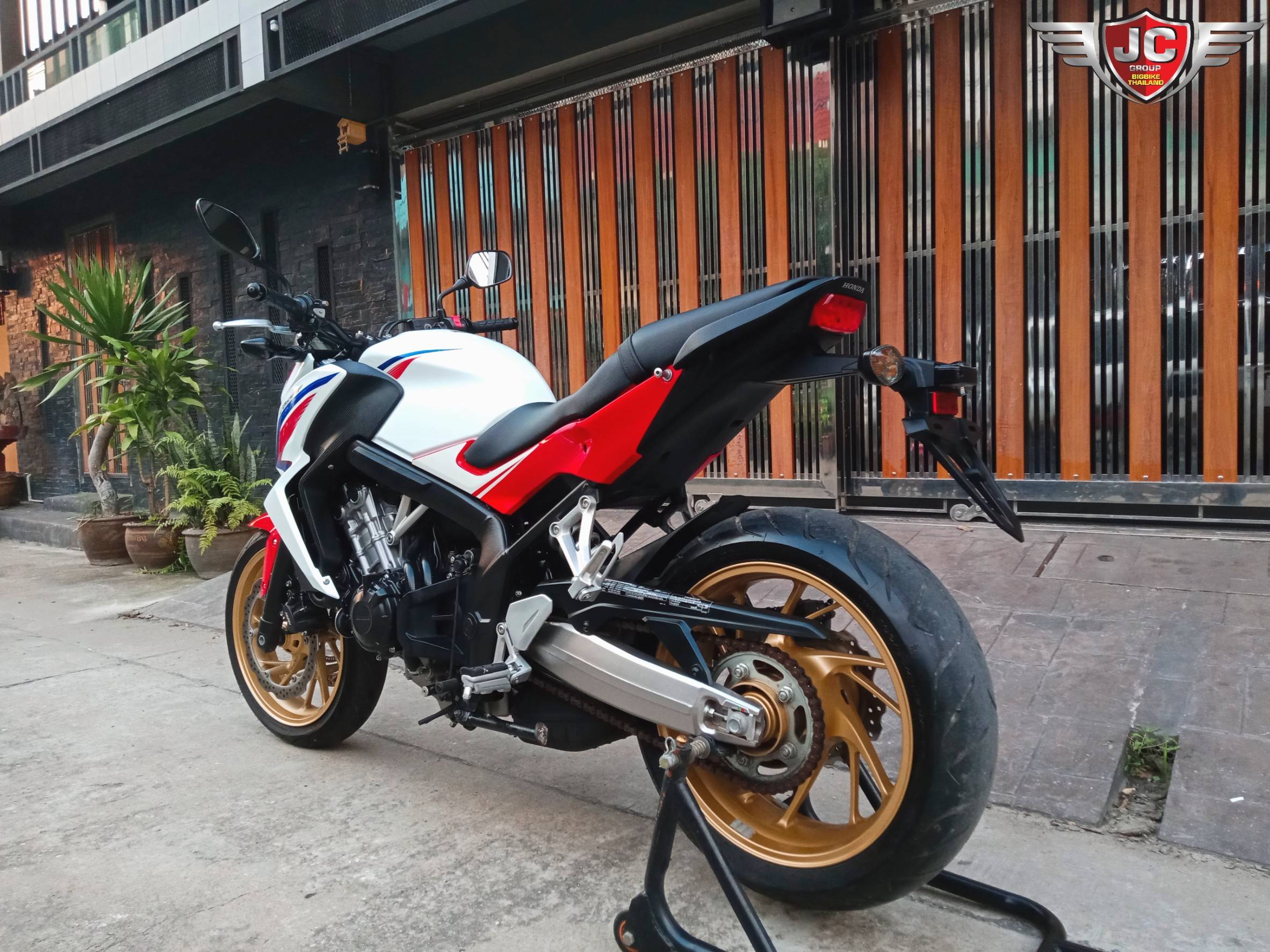 รถบ้านแท้ไม่ประมูล สายจอดจ้า 2พันโลแท้ เครื่องดีและเดิมจัด