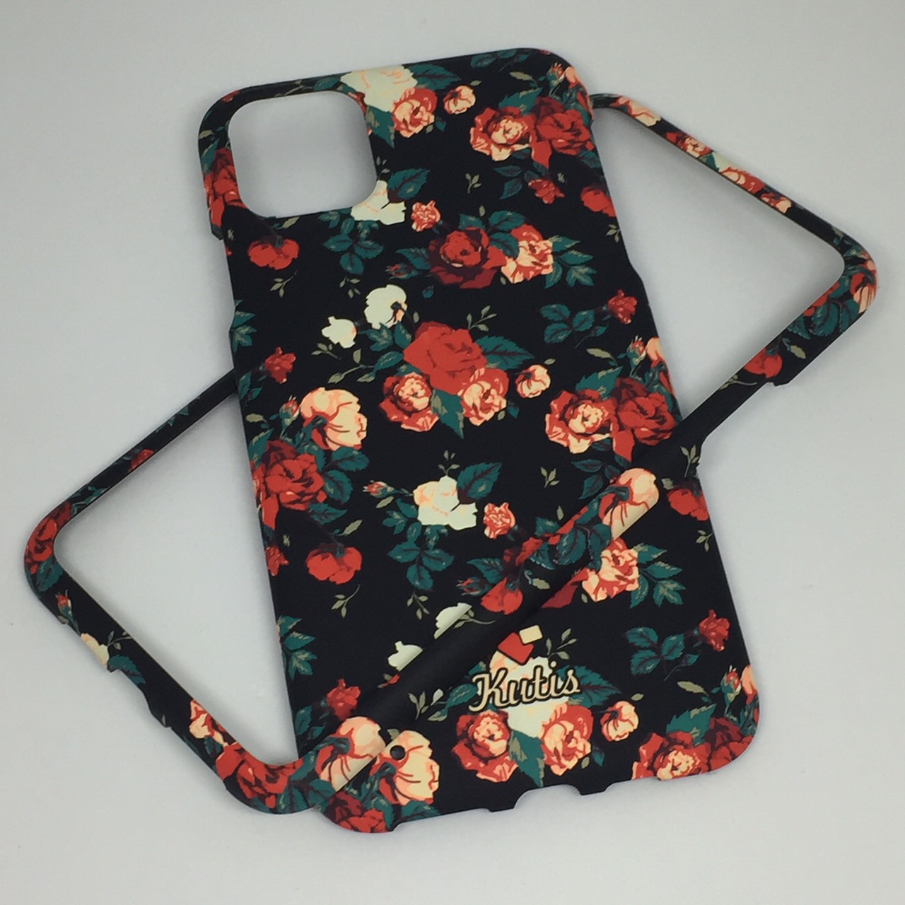 เคสคูทิส (Kutis) ไอโฟน11Max(ลายดอกกุหลาบสีแดง พื้นหลังสีดำ)มาใหม่ เคสประกบหน้า-หลัง