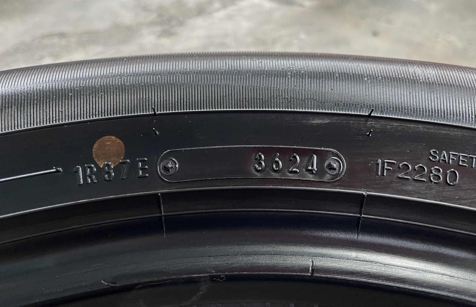 ✨ยางป้ายแดง 2 เส้น(คู่)✨265-50-20 Dunlop♨️ปลายปี 24♨️สวยกริ๊บ💖