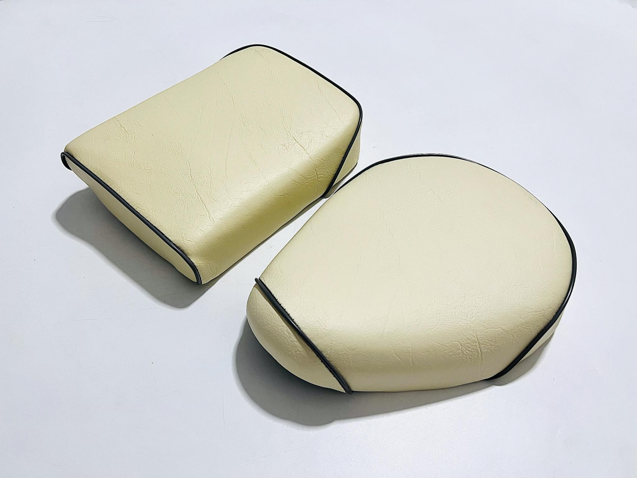 เบาะ 2 ตอน C70 รุ่นถังแยก สีดำ/ครีม/น้ำตาล/เทาขาว แจ้งสีในข้อความ C