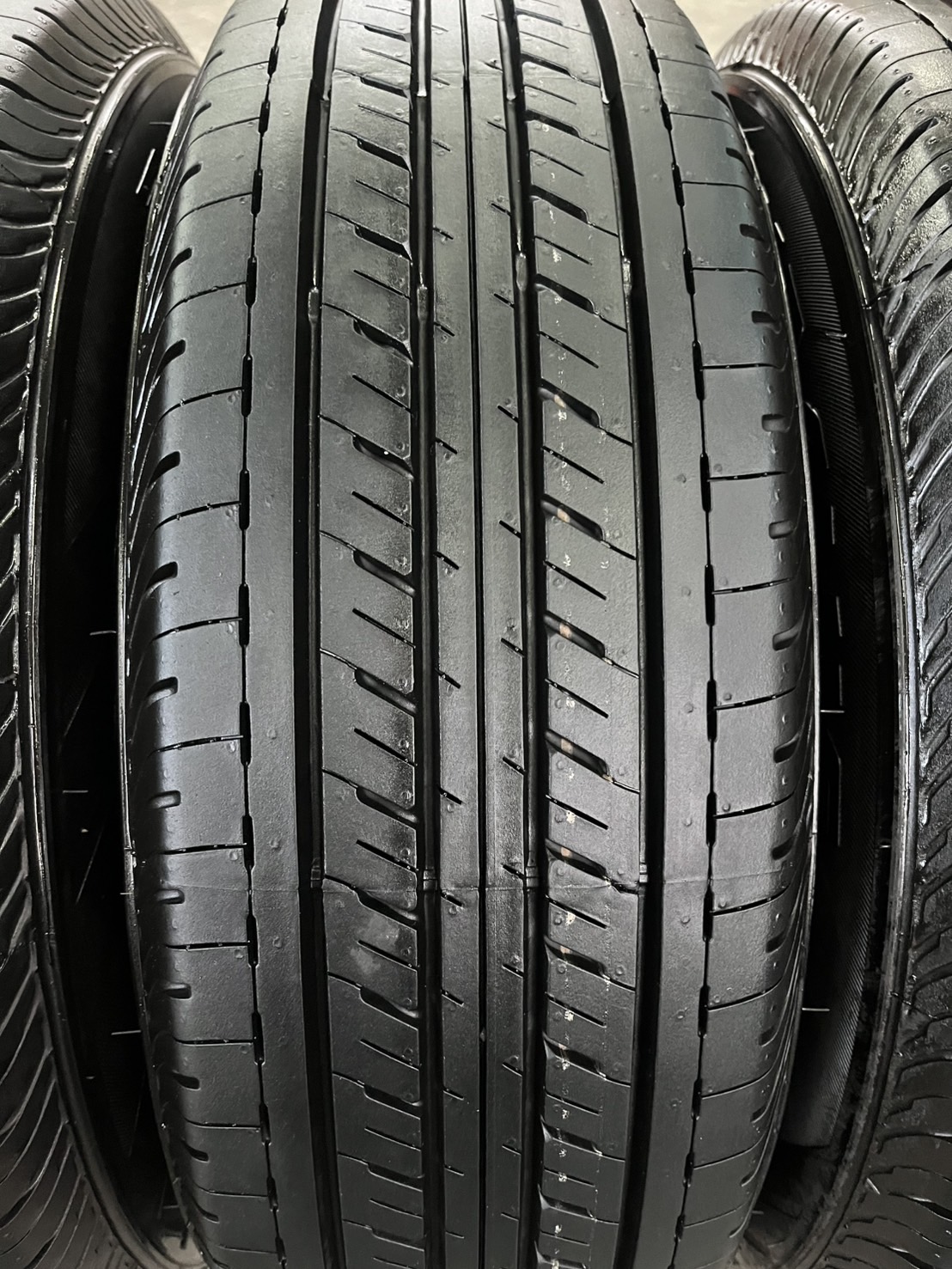 ✨ยางป้ายแดง✨215-70-15 Bridgestone💥ปี 25💥🚘ใส่กับ รถกระบะตัวเตี้ย ได้เลย