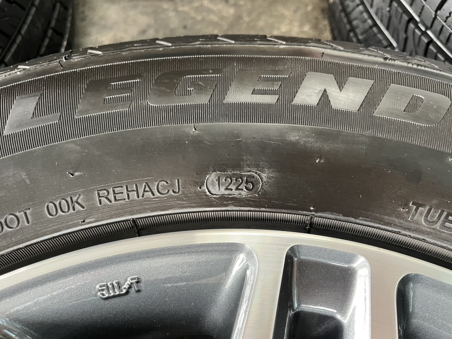 ✨ล้อแม็ก✨Toyota Fortuner ตัวท็อป ขอบ 18 เทาหน้าเงา พร้อมยาง 265-60-18 GOODRIDE💥ปี 25💥