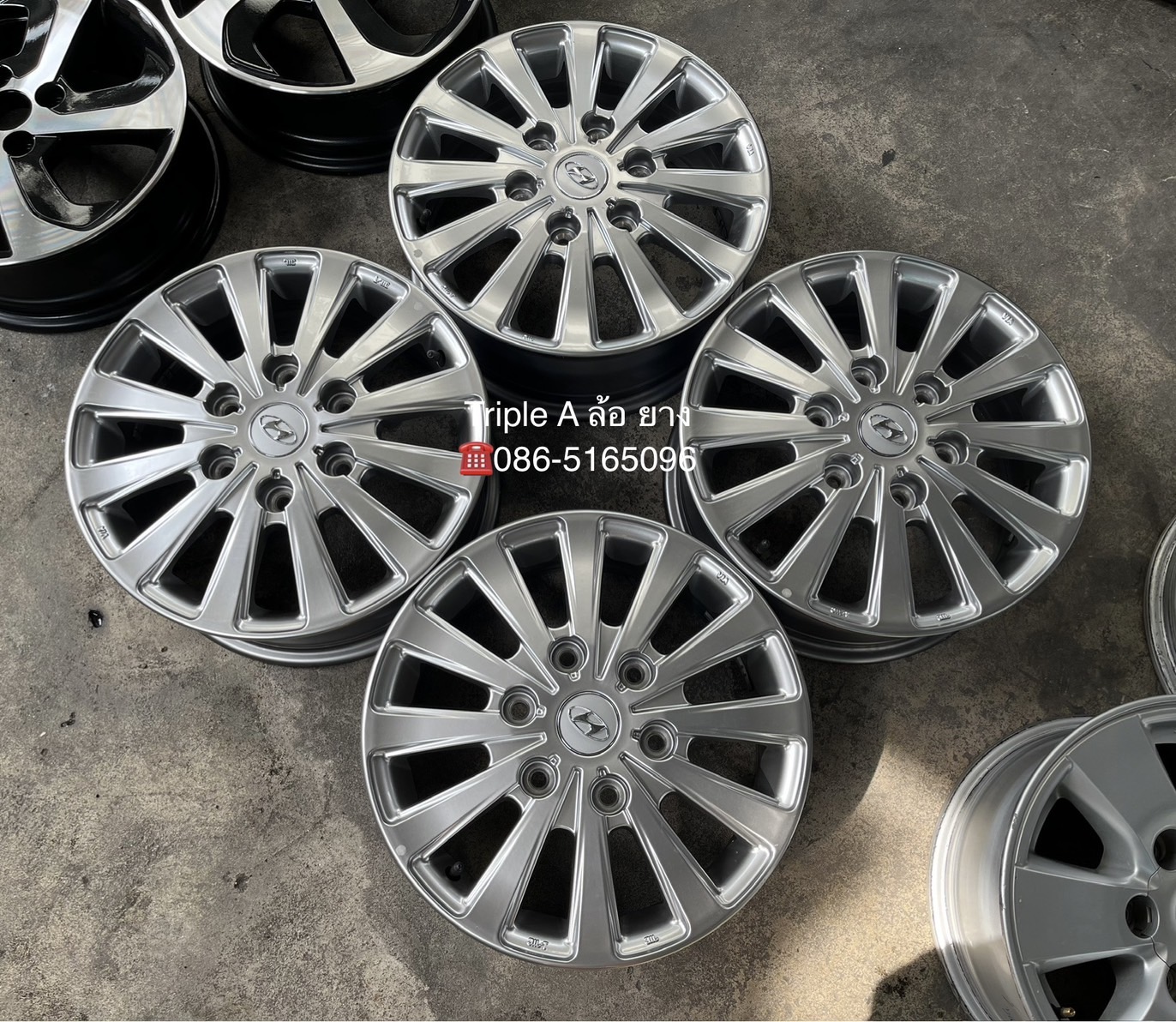 ✨ล้อแม็ก✨Hyundai H1 ขอบ 16 สีไฮเปอร์💖สภาพสวย💖