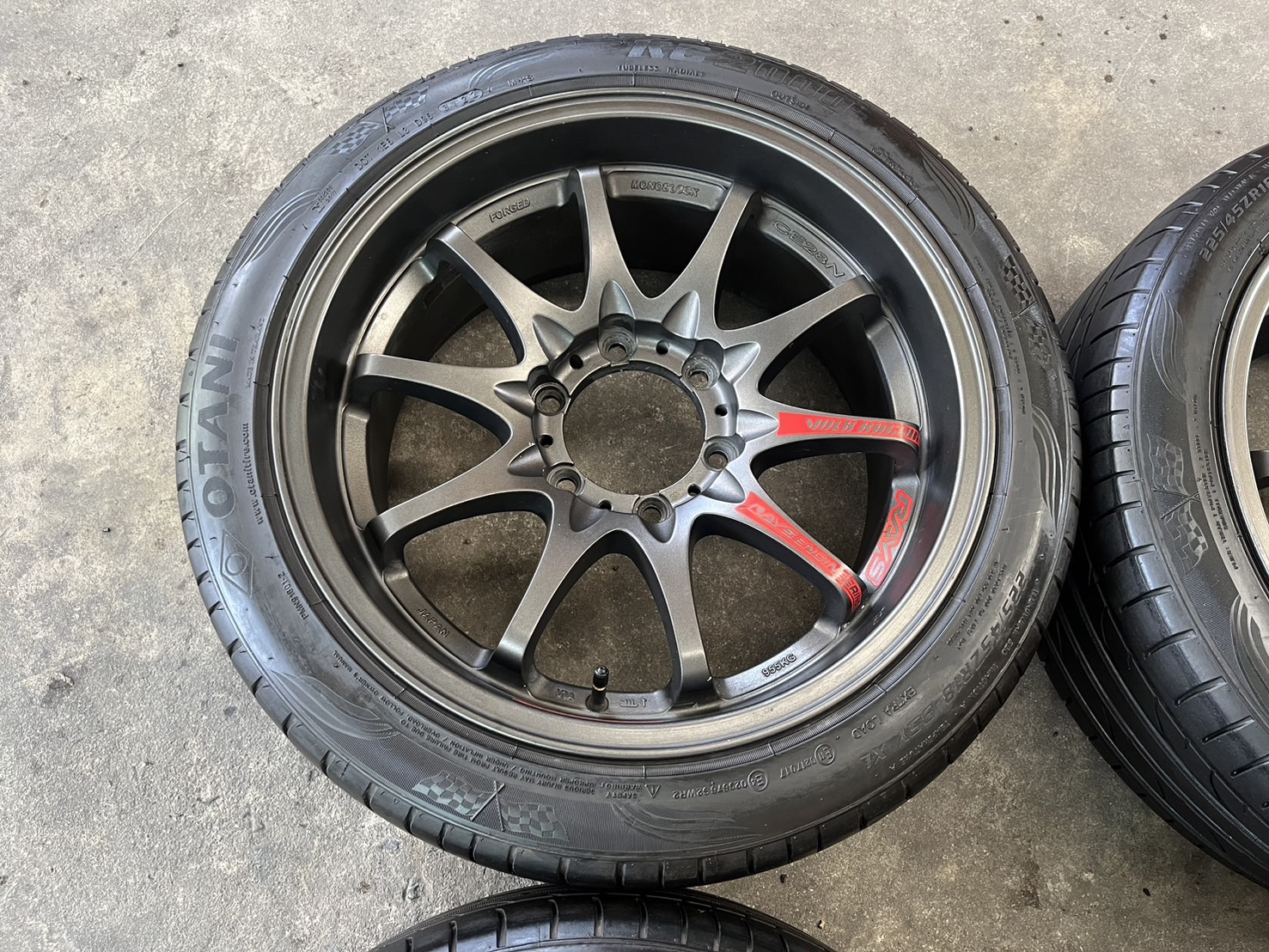 ✨ล้อแม็กแต่ง 6รู139✨CE28N (งาน TAM) ขอบ 18 สีเทา พร้อมยาง 225-45-18 OTANI💥ปี 22💥