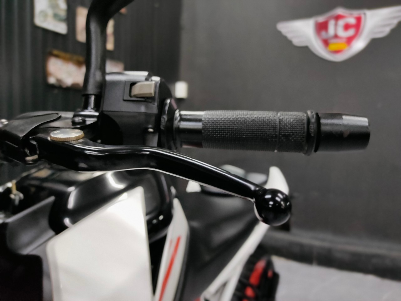 1 สูบลูกโต Naked Bike สายลุย 💥 KTM DUKE390 จดปี 2020 โมเดล 2017 "มือเดียว สวยใส น่าใช้"