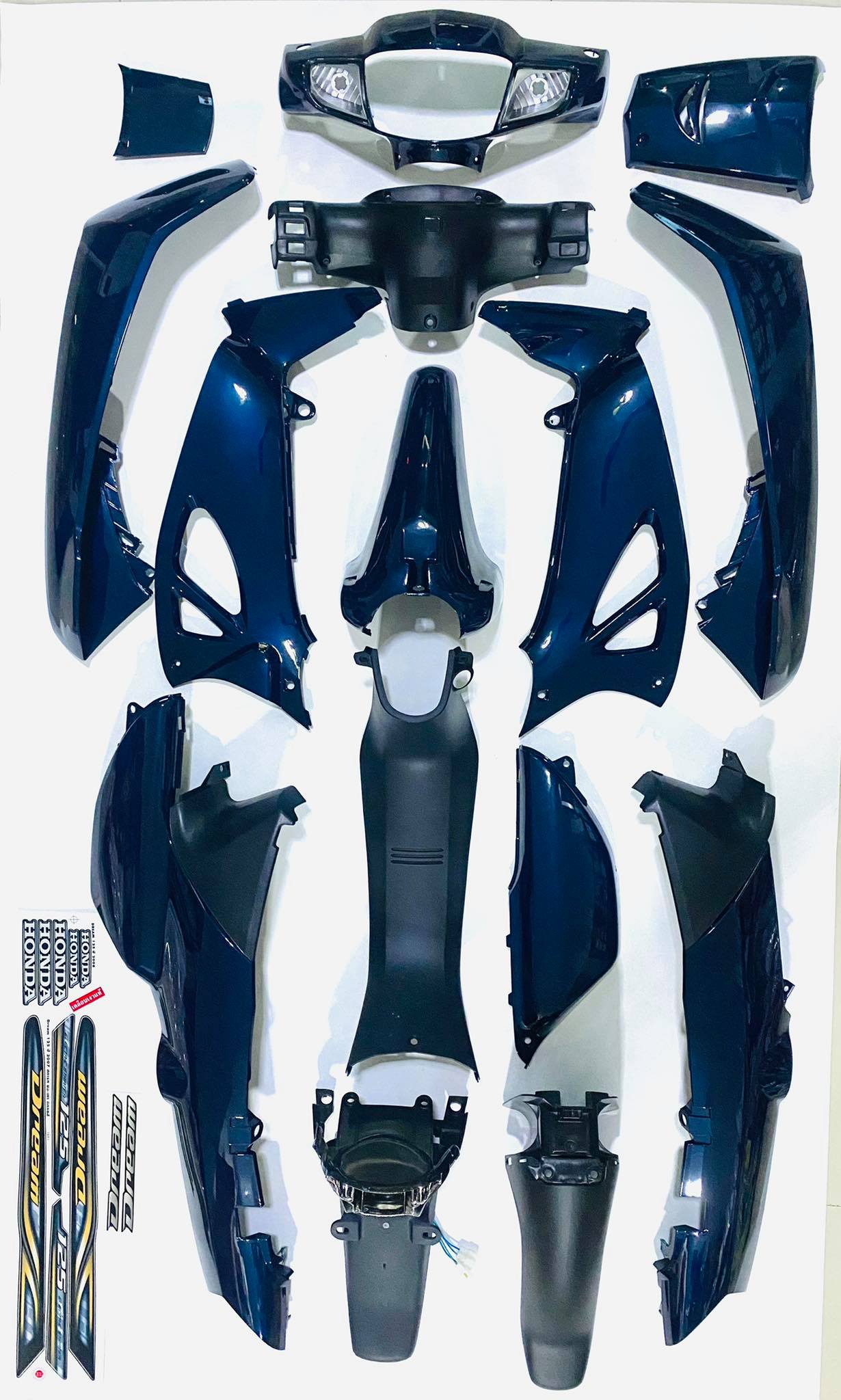 ชุดสีมอเตอร์ไซด์ดรีม 125(รุ่นกุญแจธรรมดา หรือแบบนิรภัย) *** แถมฟรีสติ๊กเกอร์***