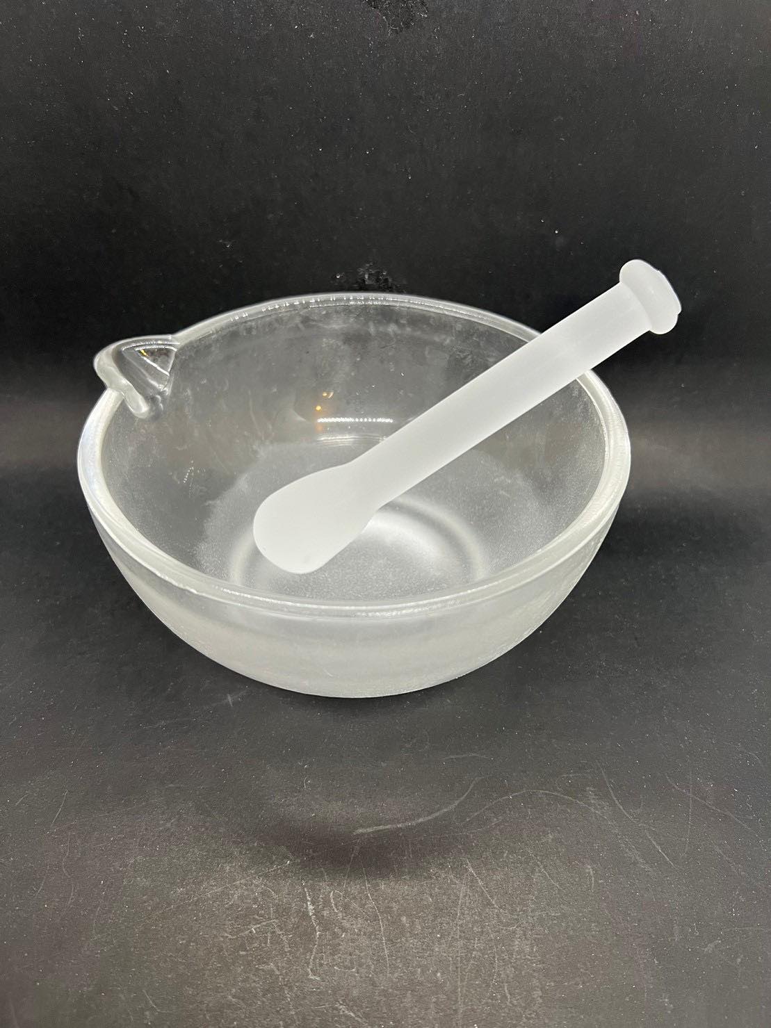 โกร่งบดยาแก้ว พร้อมที่บด pestle and mortar