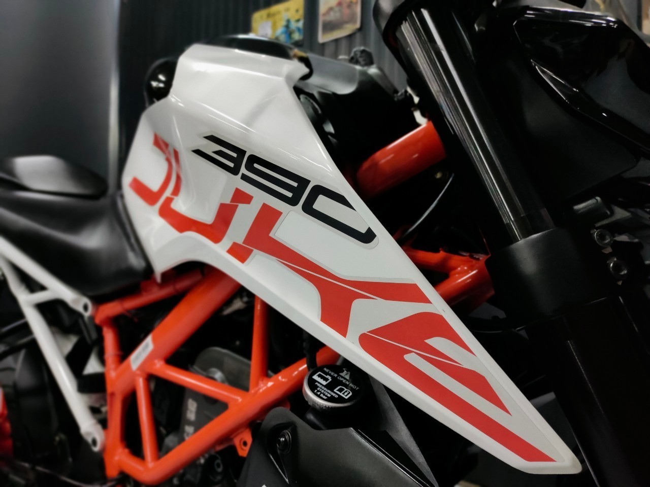 1 สูบลูกโต Naked Bike สายลุย 💥 KTM DUKE390 จดปี 2020 โมเดล 2017 "มือเดียว สวยใส น่าใช้"