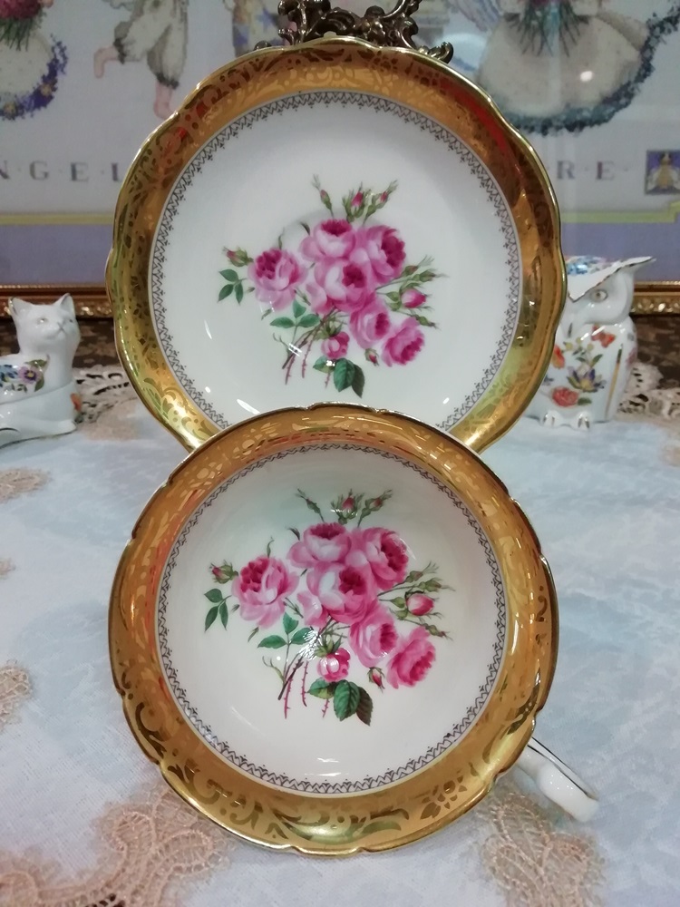 ถ้วยชา Foley กุหลาบชมพู ขอบทอง Bone China Made in Englang