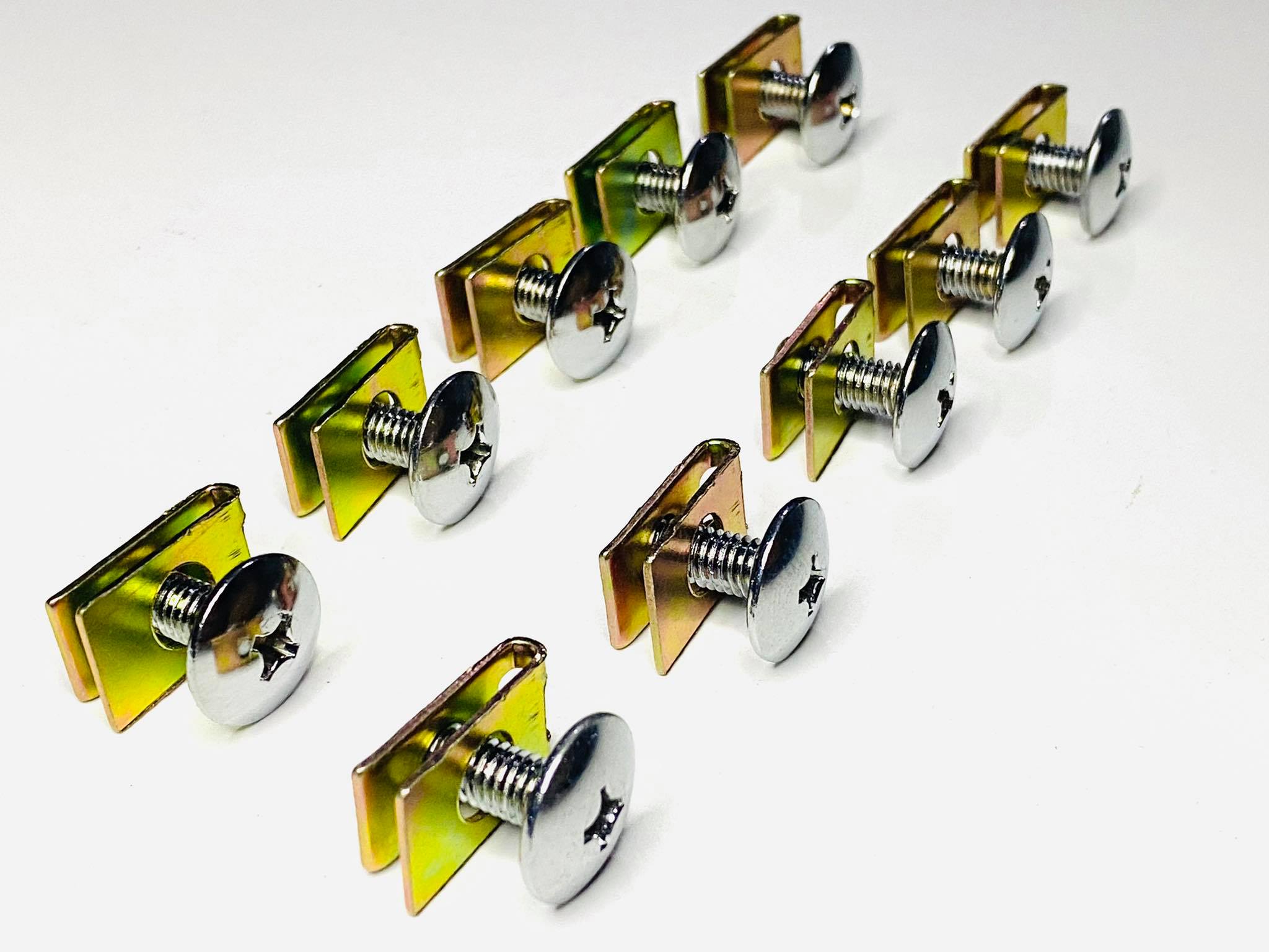 น๊อต+กิ๊ปบังลมชุดสีมอเตอร์ไซด์ 6*15