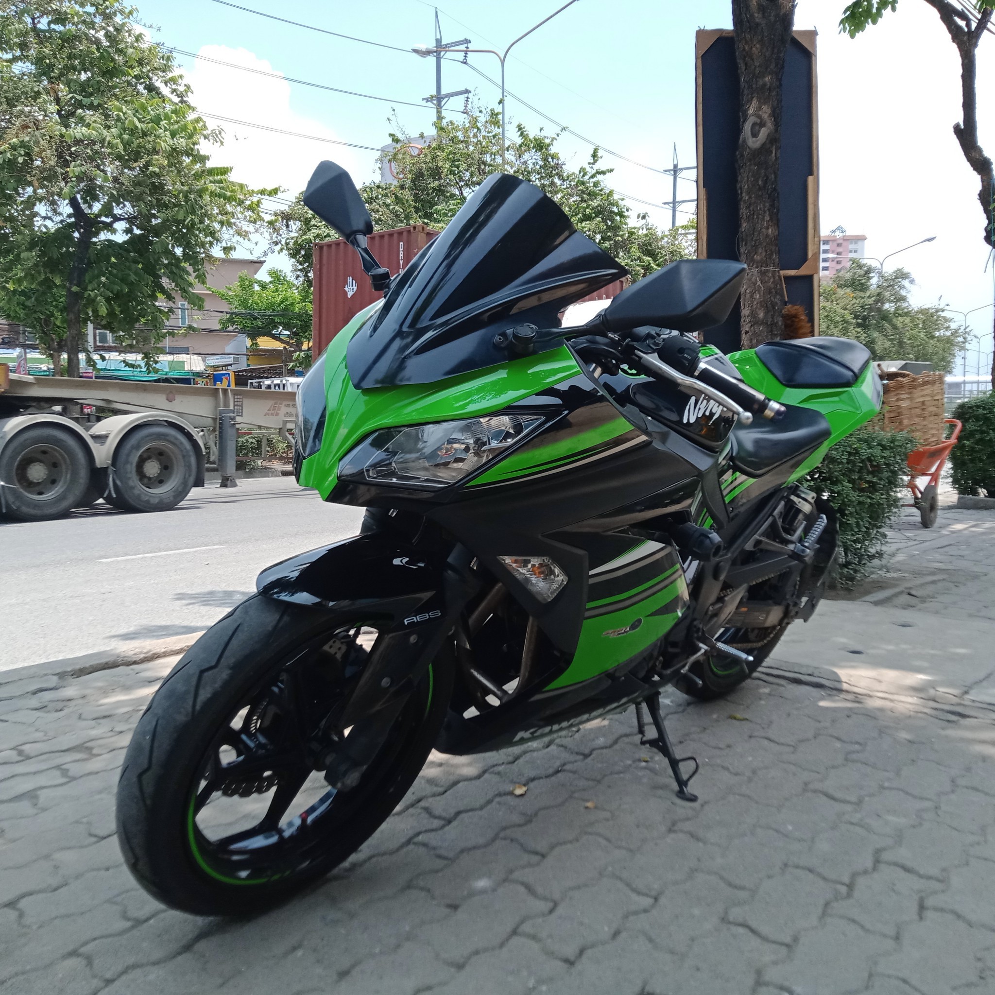 โปรแรงส์ออกรถ ⭕ บาท ‼️ KAWASAKI NINJA300 ABS ปี17 🤗 เจ้าของเดียว เครื่องดี สีสวย