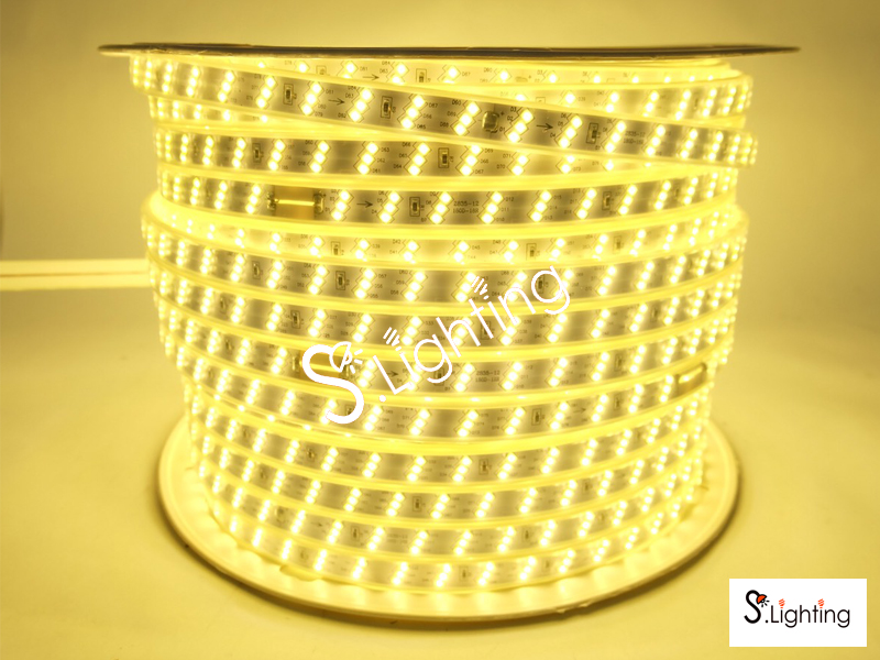 ไฟสายยางแบน3ชิพ SMD LED2835 2ไส้ 100ม. แสงวอร์ม