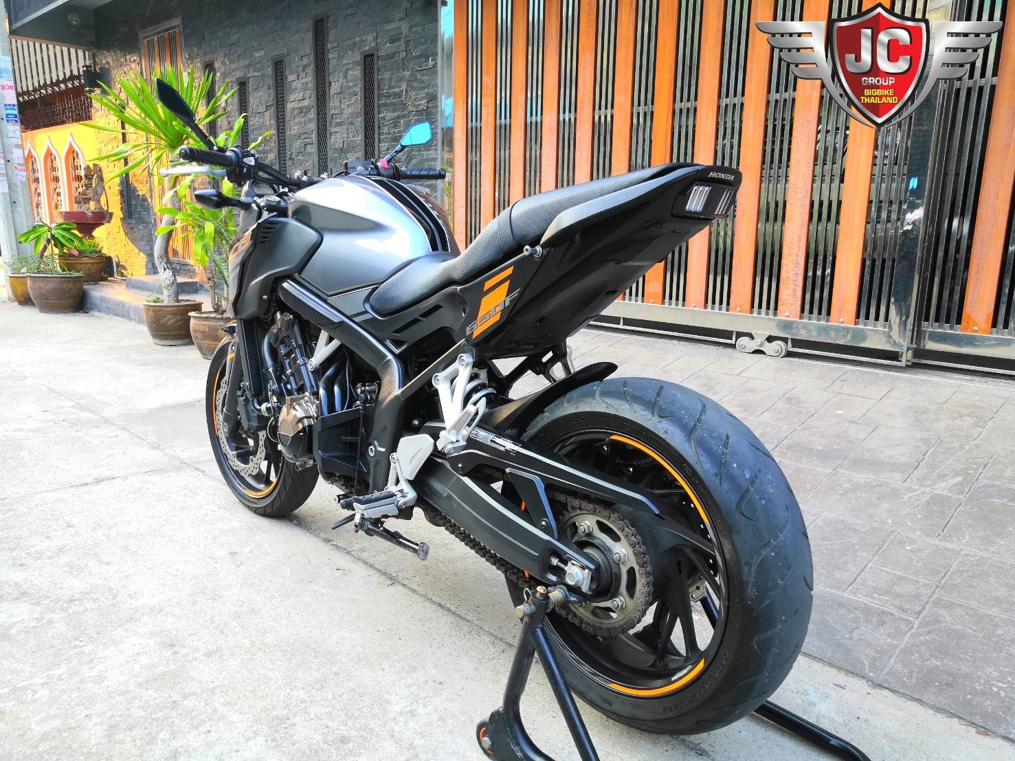 CB650 F โฉม Led จดทะเบียนปี 2017 สภาพสวยเด็ด