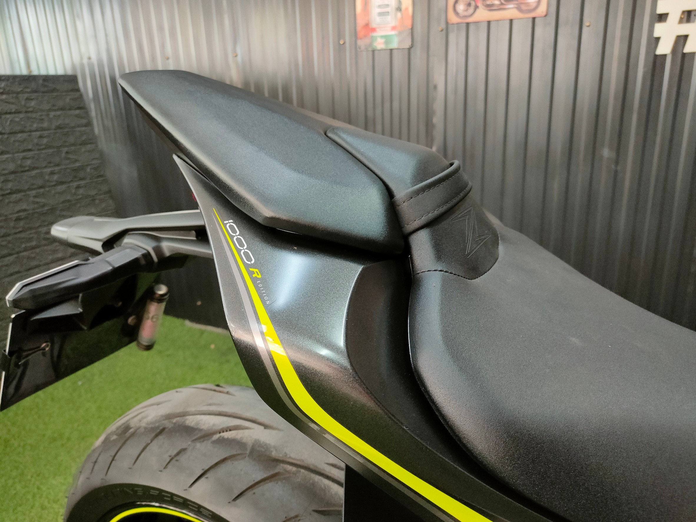 🔥 รหัส R มาเต็ม‼️ #Z1000R Edition ปี2018 มือเดียว สวยเดิม น๊อตไม่ขยับ ออกห้างร่วม7แสน