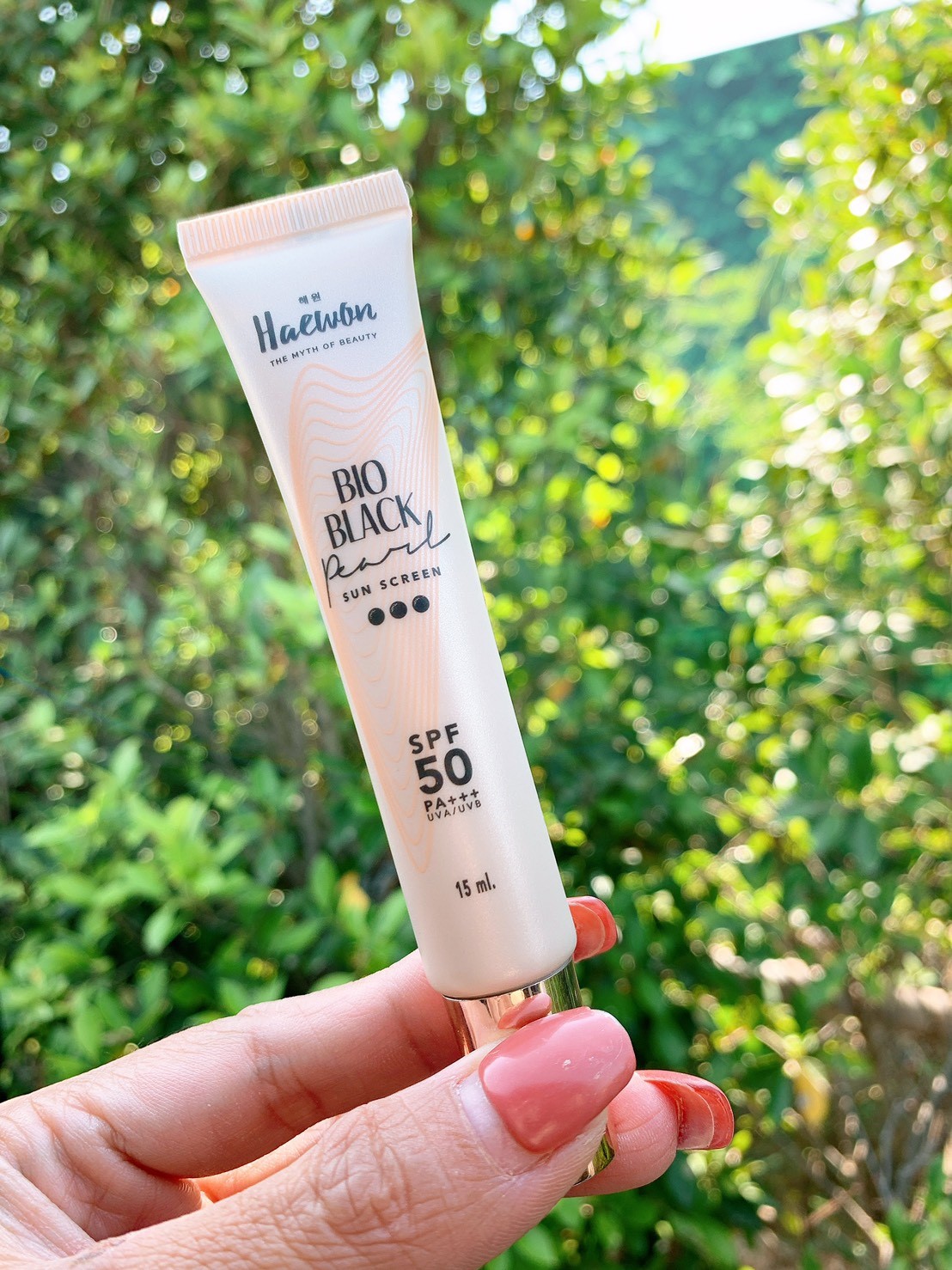 Haewon แฮวอน ครีมกันแดดผิวหน้า SPF 50 Bio Black Pear Sun Screen ครีมกันแดด