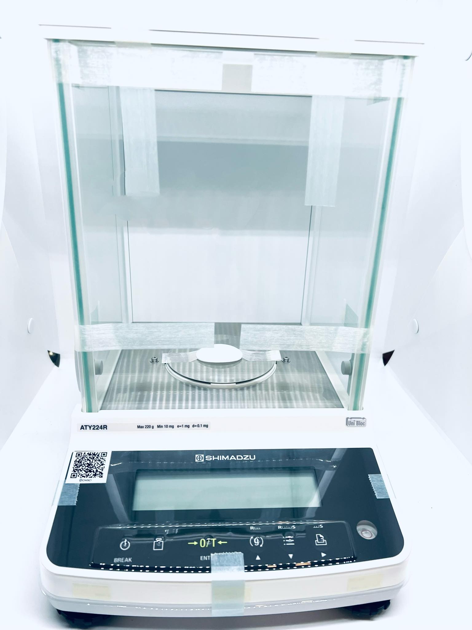 เครื่องชั่ง 4 ตำแหน่ง 220g ยี่ห้อ Shimadzu รุ่น ATX224R (Japan)