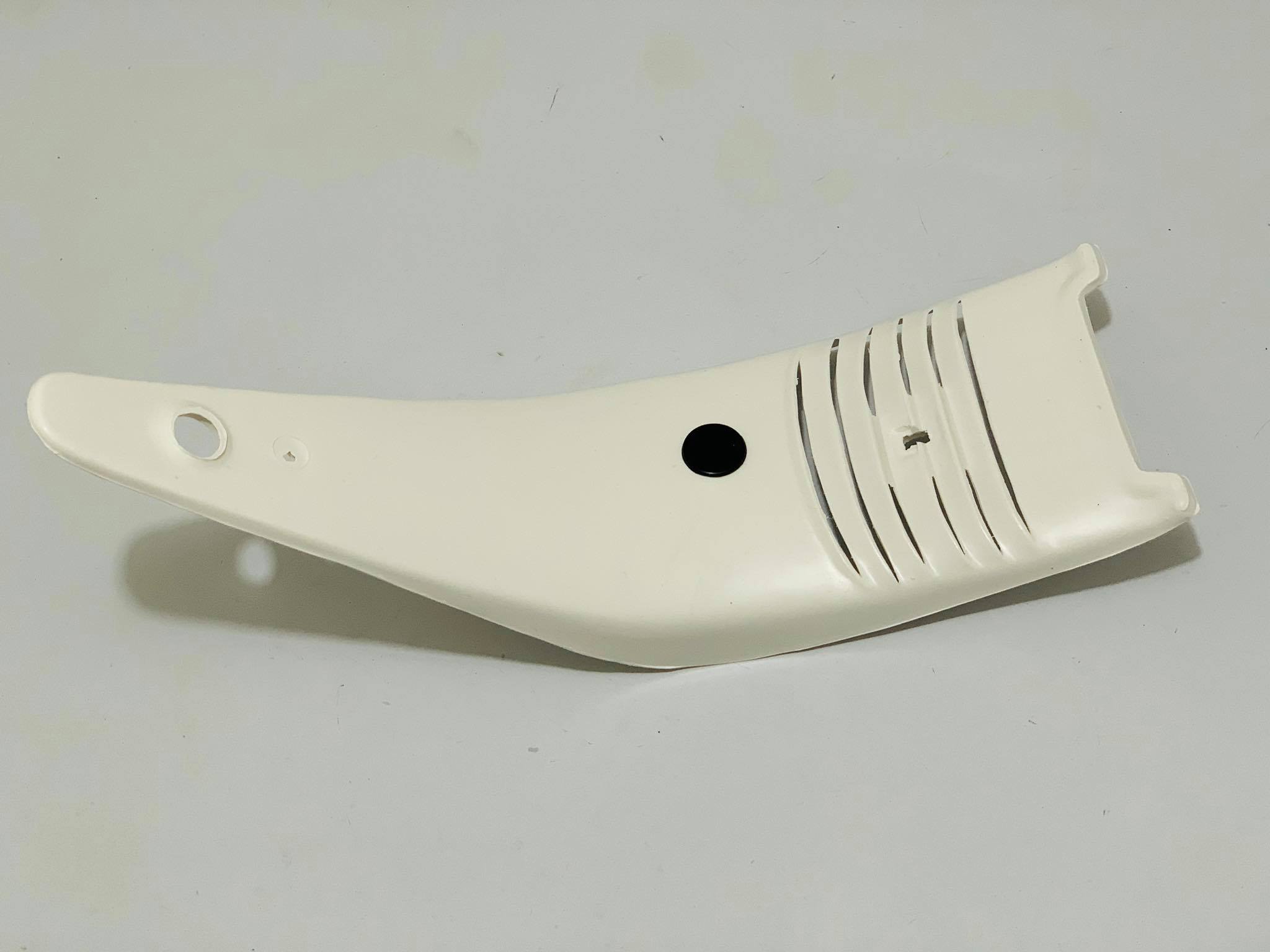 คอนโซลกลาง ชิบปี้ มีสีดำ/สีขาว บ15 แจ้งในแชท