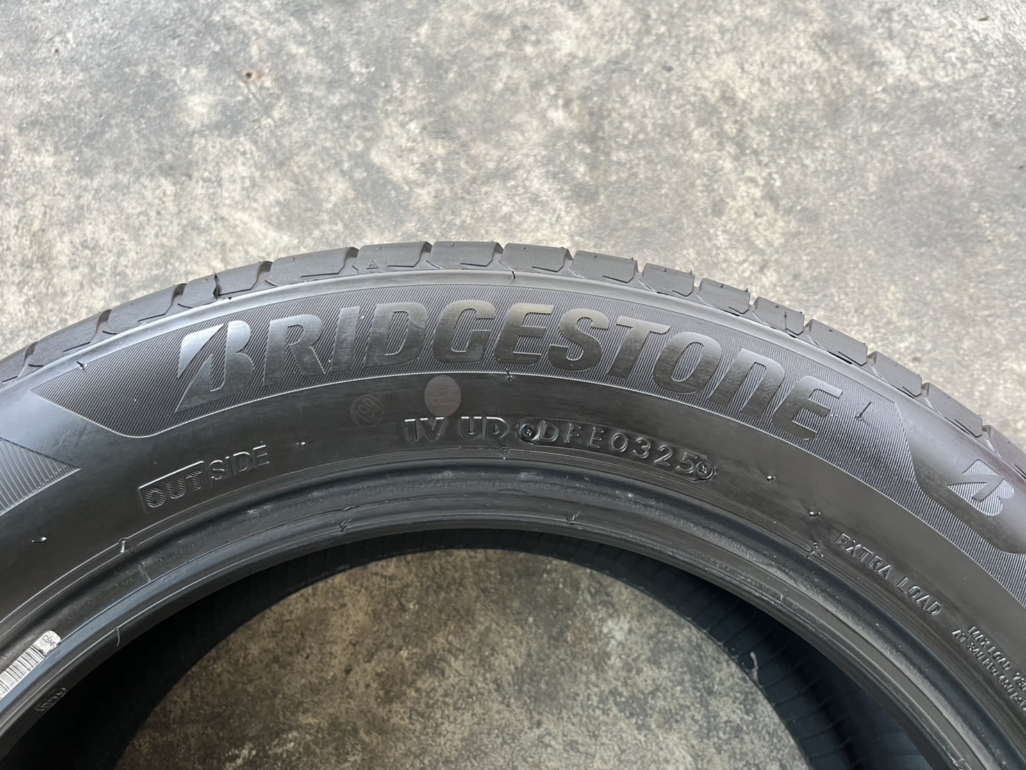 ✨ยาง✨215-55-16 Bridgestone💥ปี 25💥สภาพน้องๆยางใหม่💖ใช้งานมาน้อย