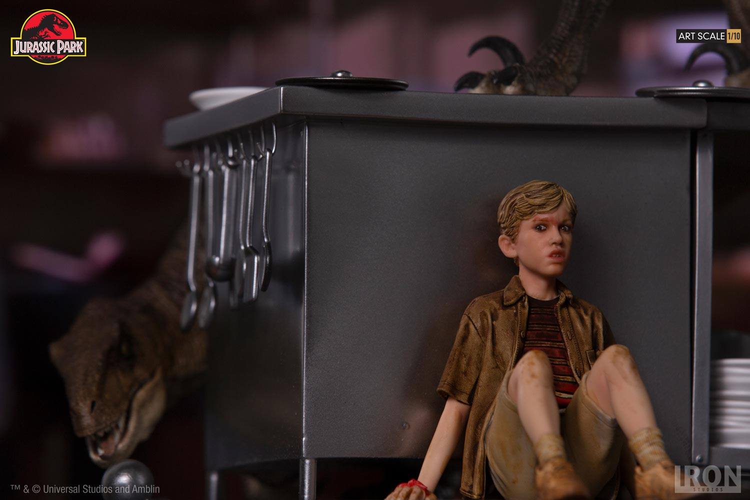 Iron Studios 1/10 Jurassic Park - Velociraptor in the Kitchen