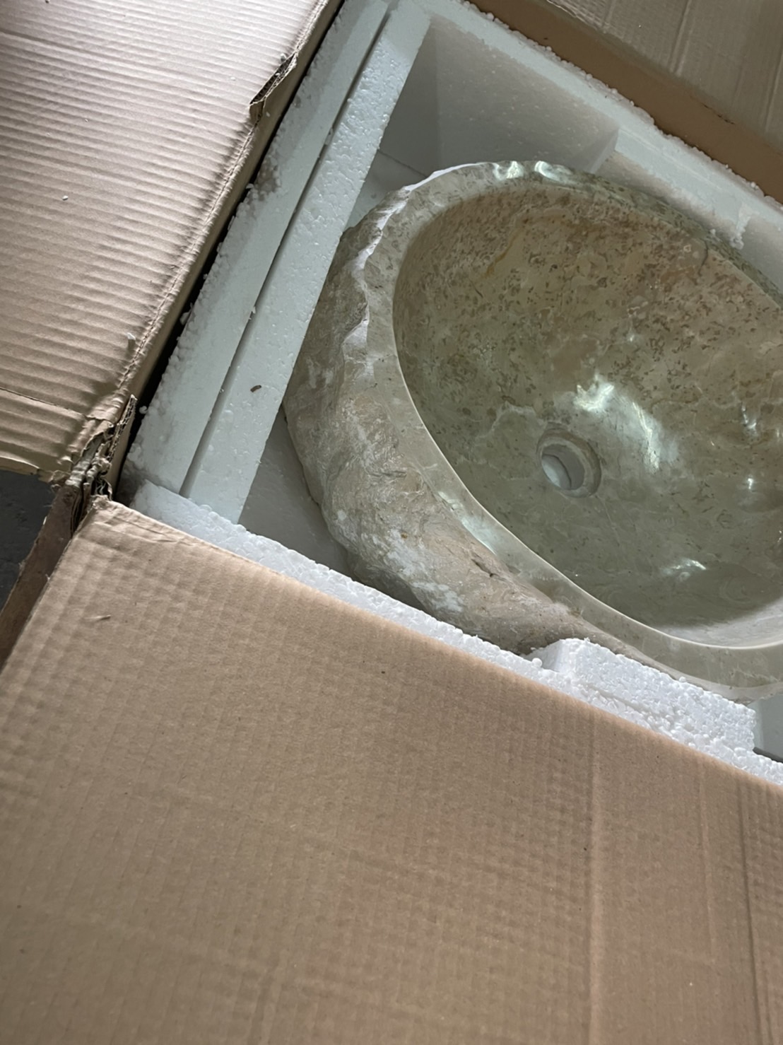 อ่างล้างหน้าหินธรรมชาติ สีสด ทรงสวย