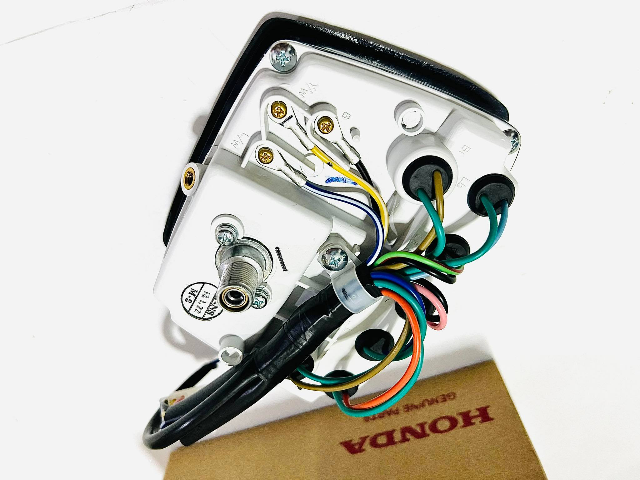 เรือนไมล์ดรีมคุรุสภาแท้ศูนย์ B32