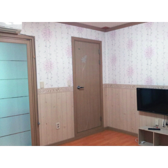 HWP-21437 วอลล์เปเปอร์ไวนิล แบบมีกาวในตัว ลายช่อดอกไม้ชมพูพื้นสีขาว ขนาด 100x260 cm